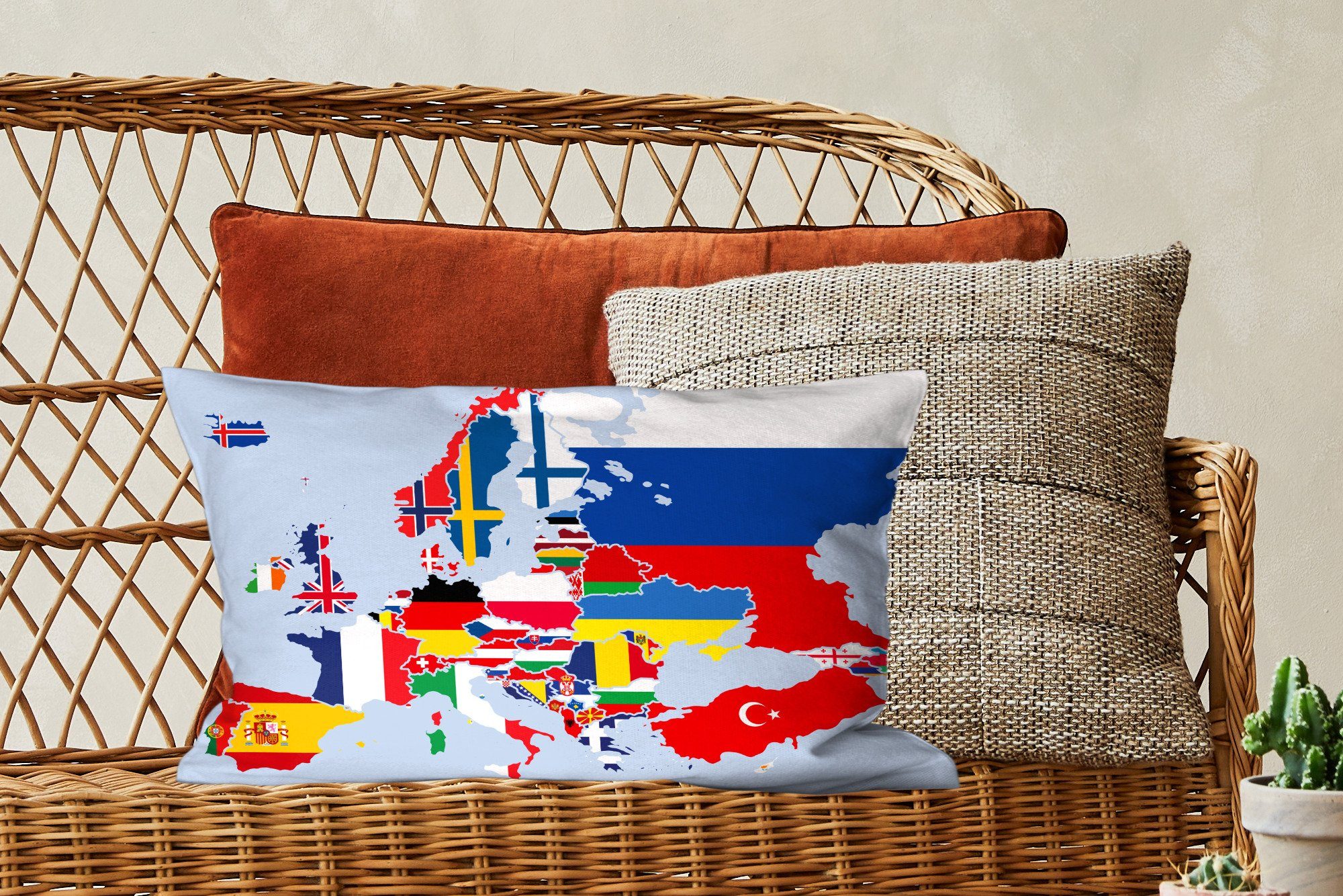 mit Zierkissen, Schlafzimmer Karte Dekokissen Dekokissen Europa MuchoWow Wohzimmer - - Flagge, Dekoration, Füllung,