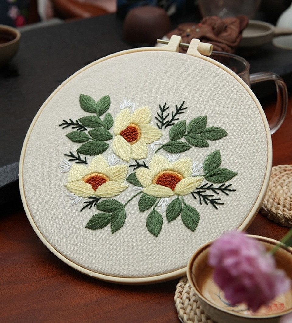 101DIYStudio Kreativset Stickset Anfänger Erwachsene mit Blumenmotiv inkl. Stickrahmen, (Geschenk Geburtstag Hochzeit), Größe: 20 cm x 20 cm