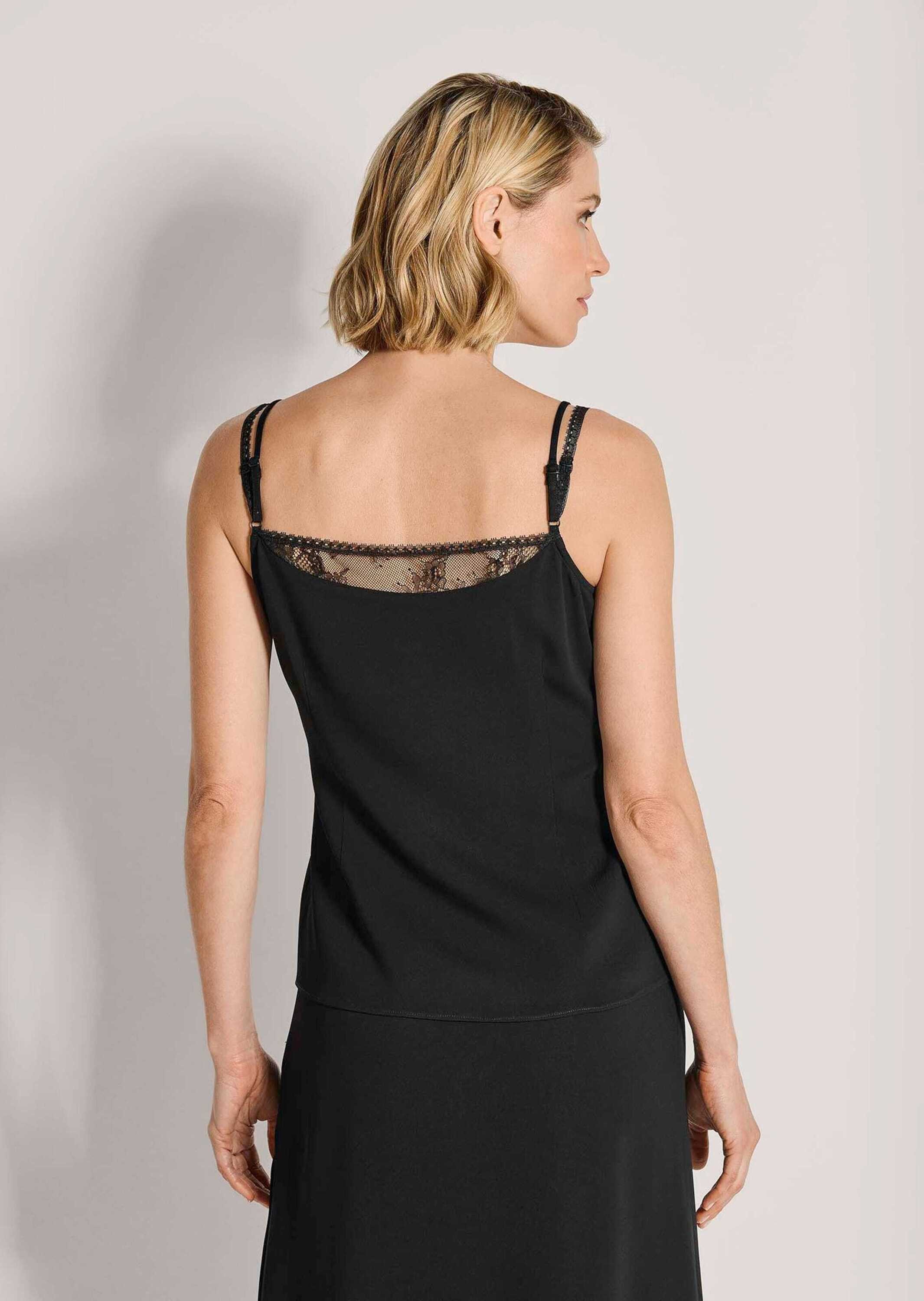 MADELEINE Shirttop Kurzarmoberteil mit edler Spitze Romantisches Design mit V-Ausschnitt und Spitze