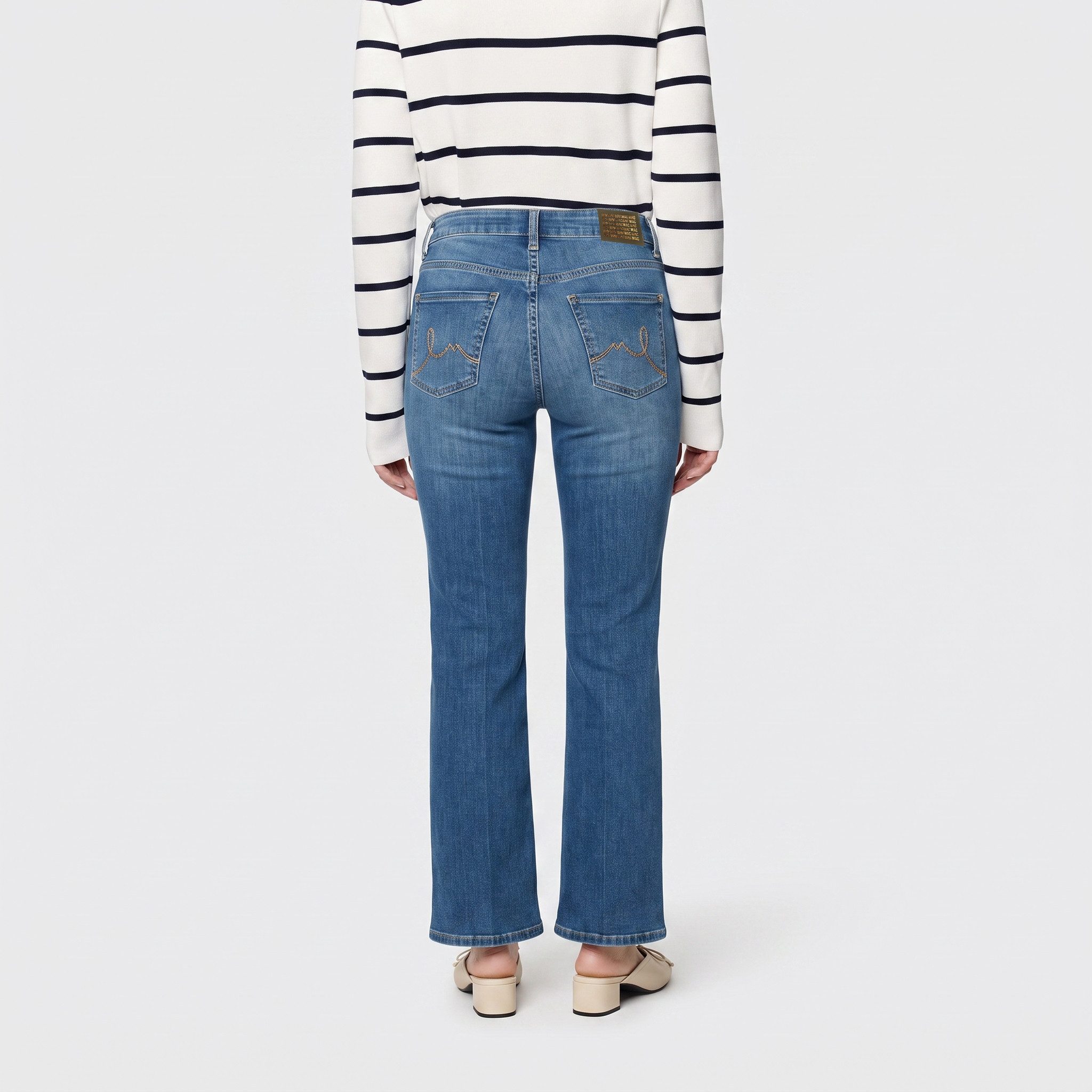 MAC Bootcut-Jeans LAURA Figurformende Denim-Qualität