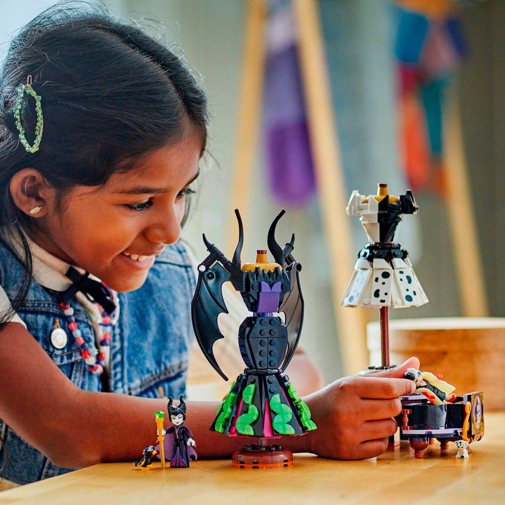 LEGO® Die Kleider von Malefiz und Cruella De Vil (43262) Konstruktionsspiel günstig online kaufen