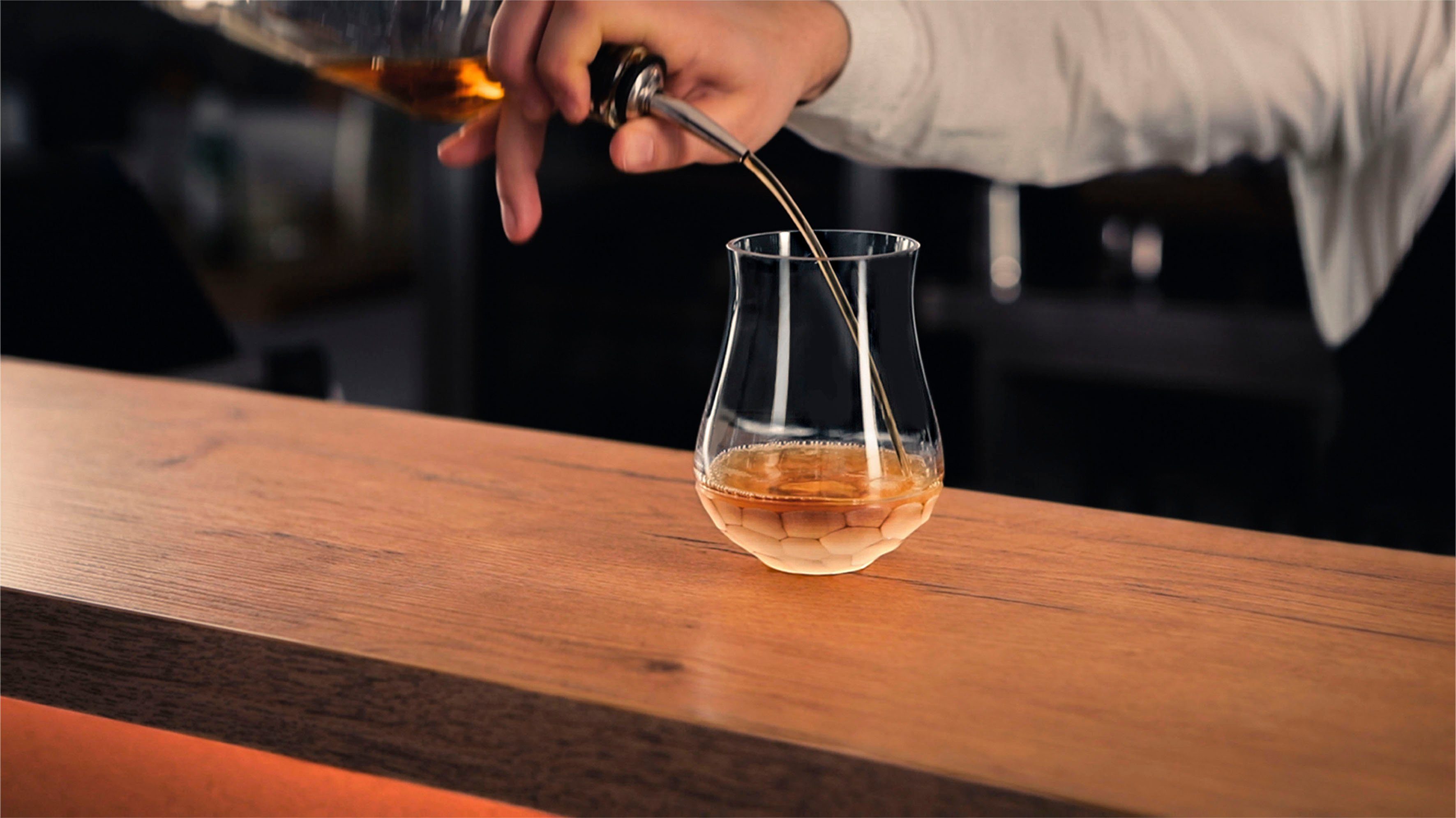 Eisch Germany Whiskyglas HAMILTON, Made in Germany, 2-tlg., Kristallglas, handgefertigt und manuell mit Diamantschliff veredelt, 350 ml, 2-tlg.