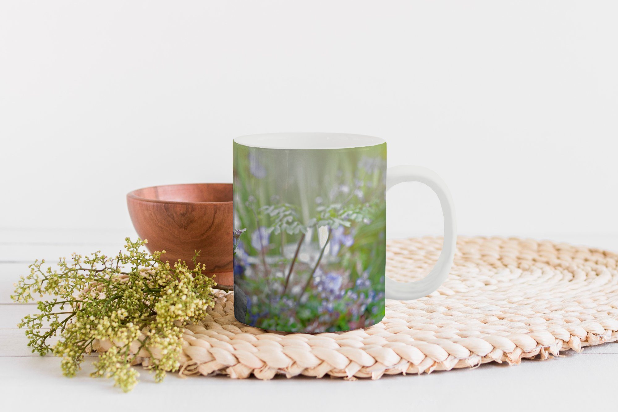 in Keramik, einem MuchoWow von Becher, Garten, Geschenk Kaffeetassen, Teetasse, Nahaufnahme Tasse Teetasse, Lavendel