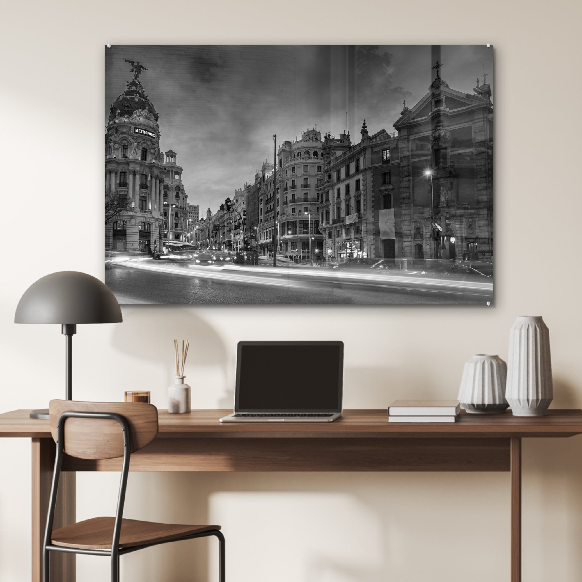 Wohnzimmer Madrid Schwarz - Schlafzimmer - Acrylglasbild St), & Straße Acrylglasbilder MuchoWow - (1 Weiß,