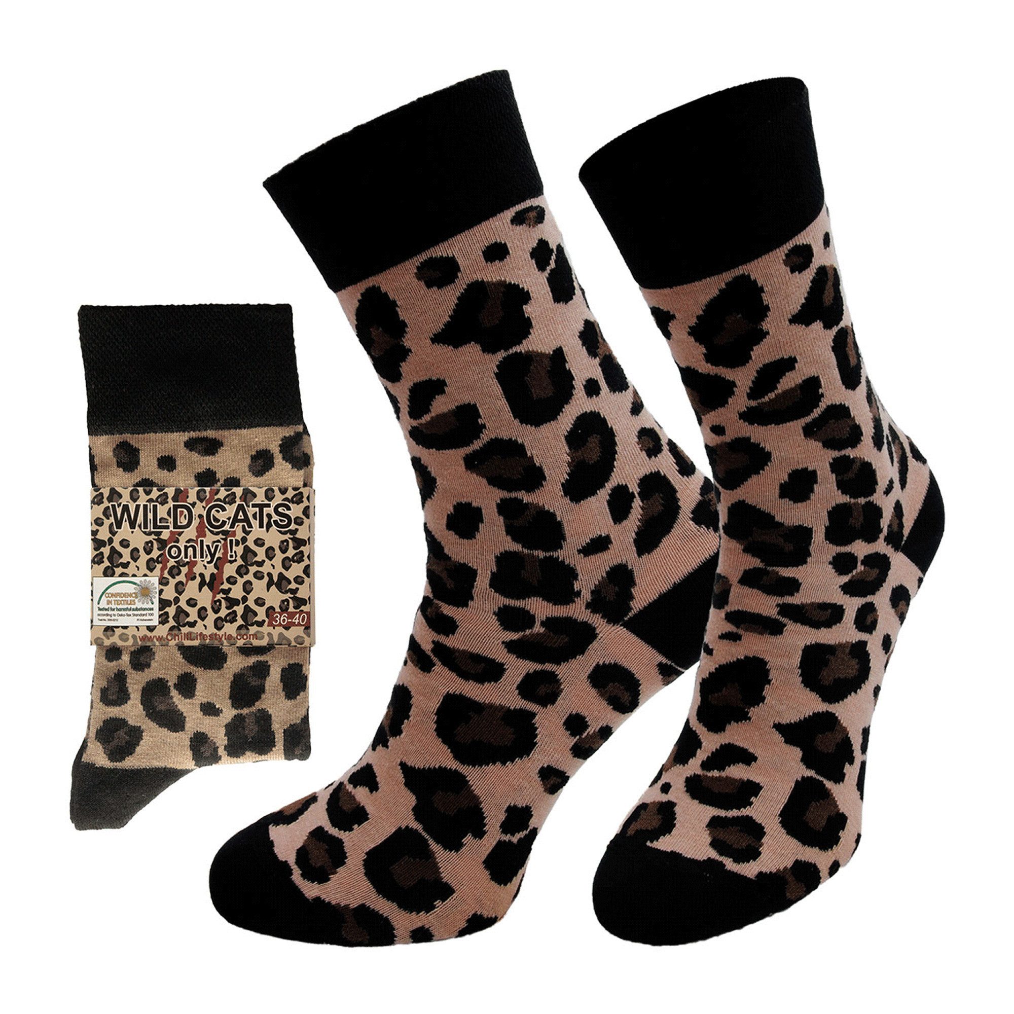 Chili Lifestyle Freizeitsocken WILD CAT Lustige Socken mit Spruch Banderole als Geschenksocken (Paar, 1-Paar, Mit Spruchbanderole) Weichbund ohne Gummidruck