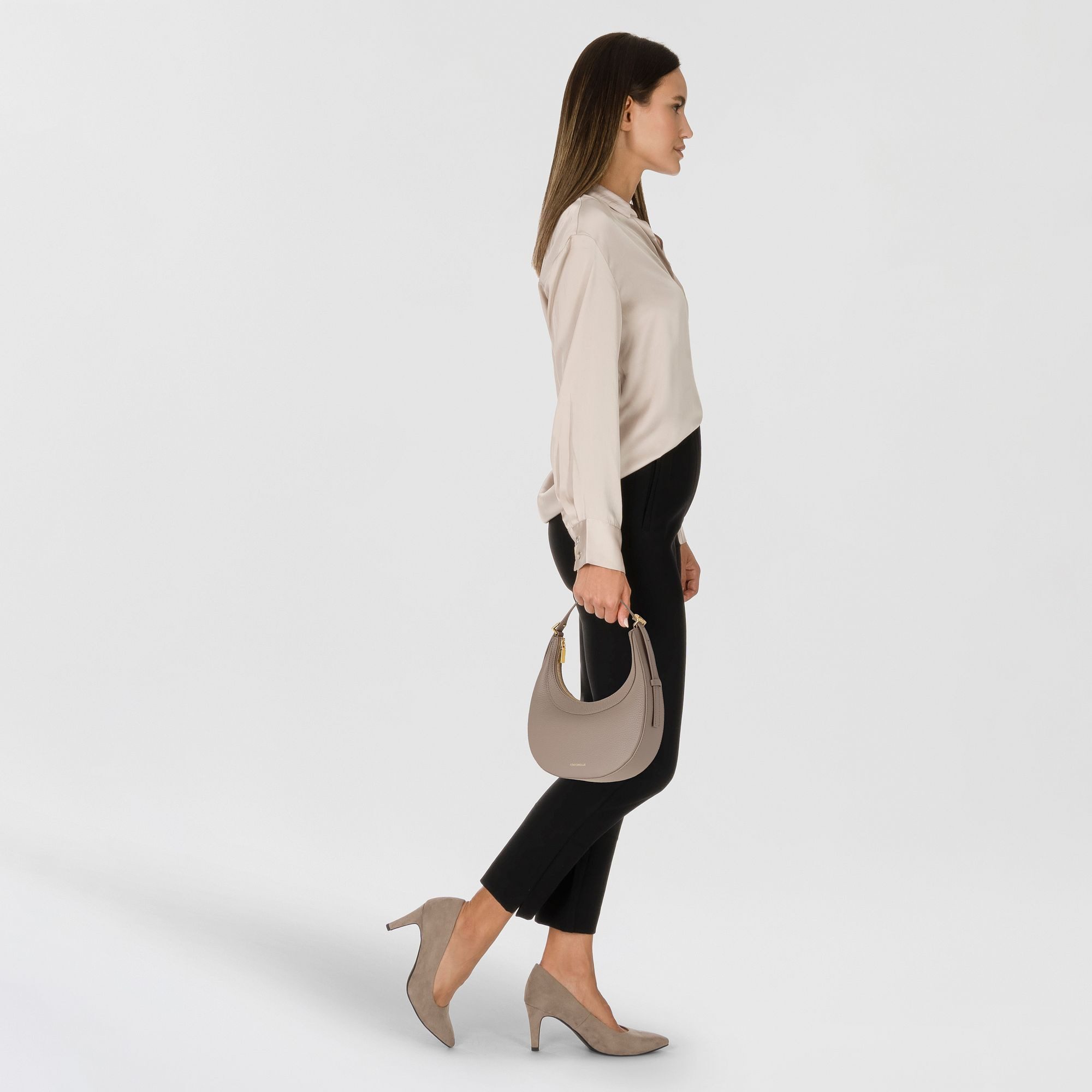 COCCINELLE Henkeltasche Whisper, Leder günstig online kaufen