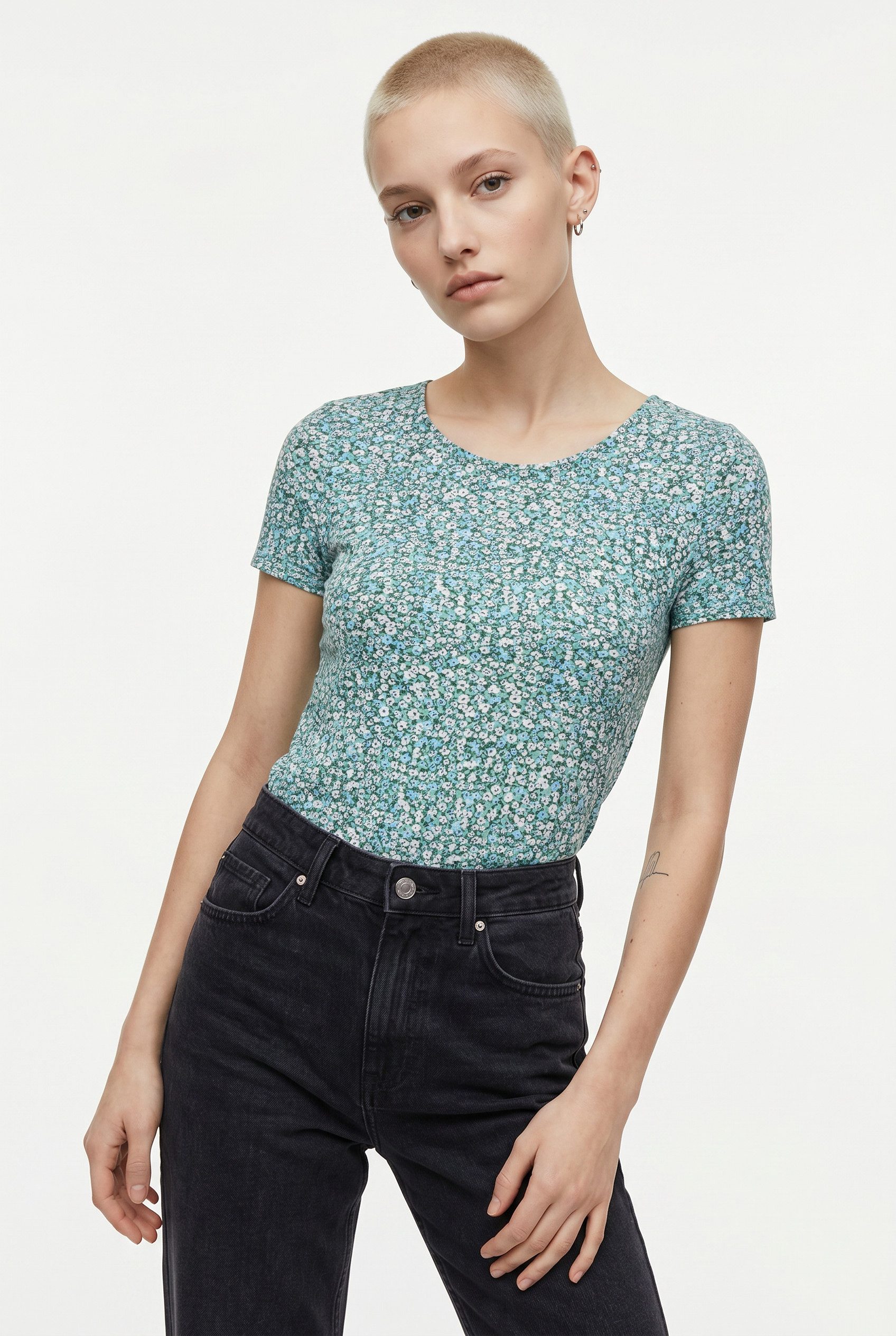 Kurzarmshirt ONLBERA BACK LACE UP S/S TOP JRS NOOS