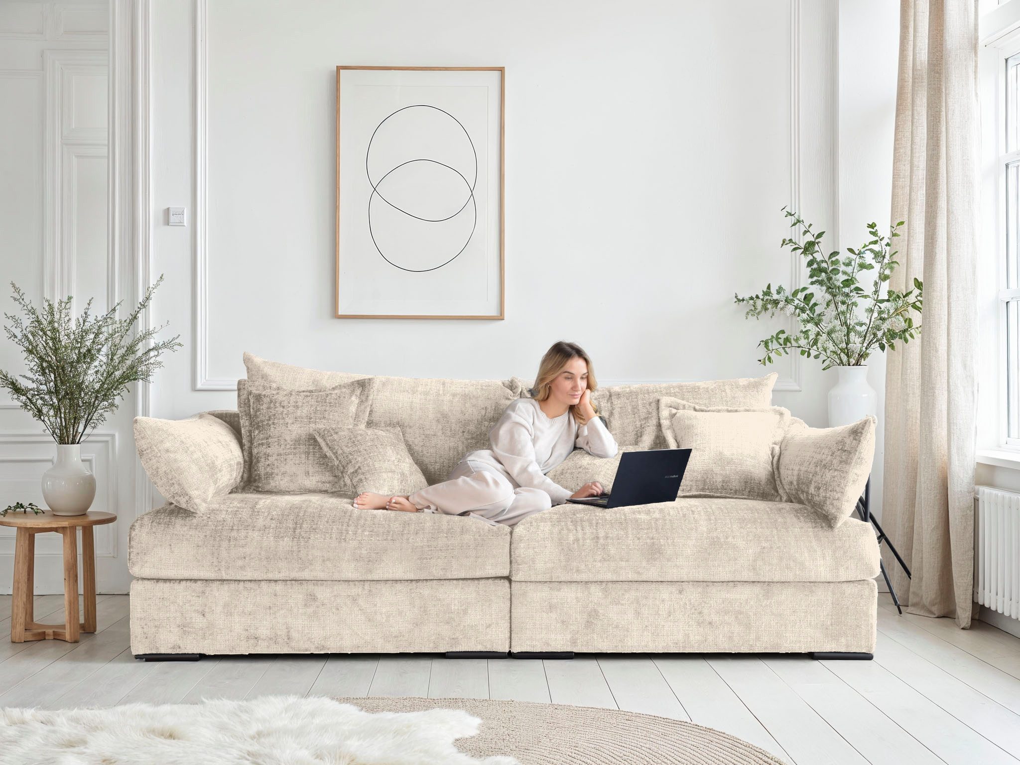 Home affaire Big-Sofa Casa XXL, B: 247 cm, 4 Zierkissen, Mega-Sofa, in Cord oder Chenille-Struktur, Federkern