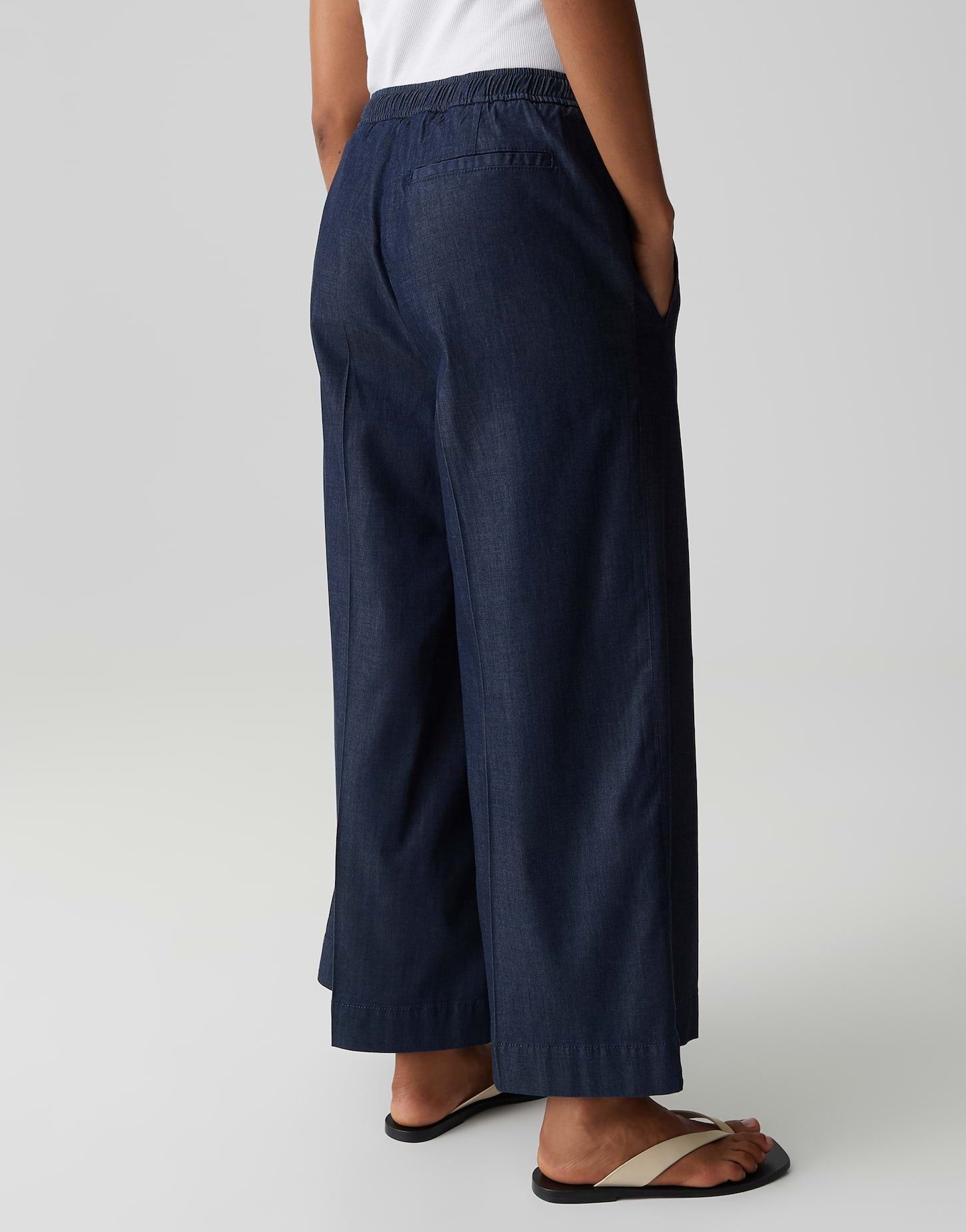 OPUS Culotte Misha move aus Denim mit weichem Griff Zarte Falten geben dem Look eine lockere Leichtigkeit