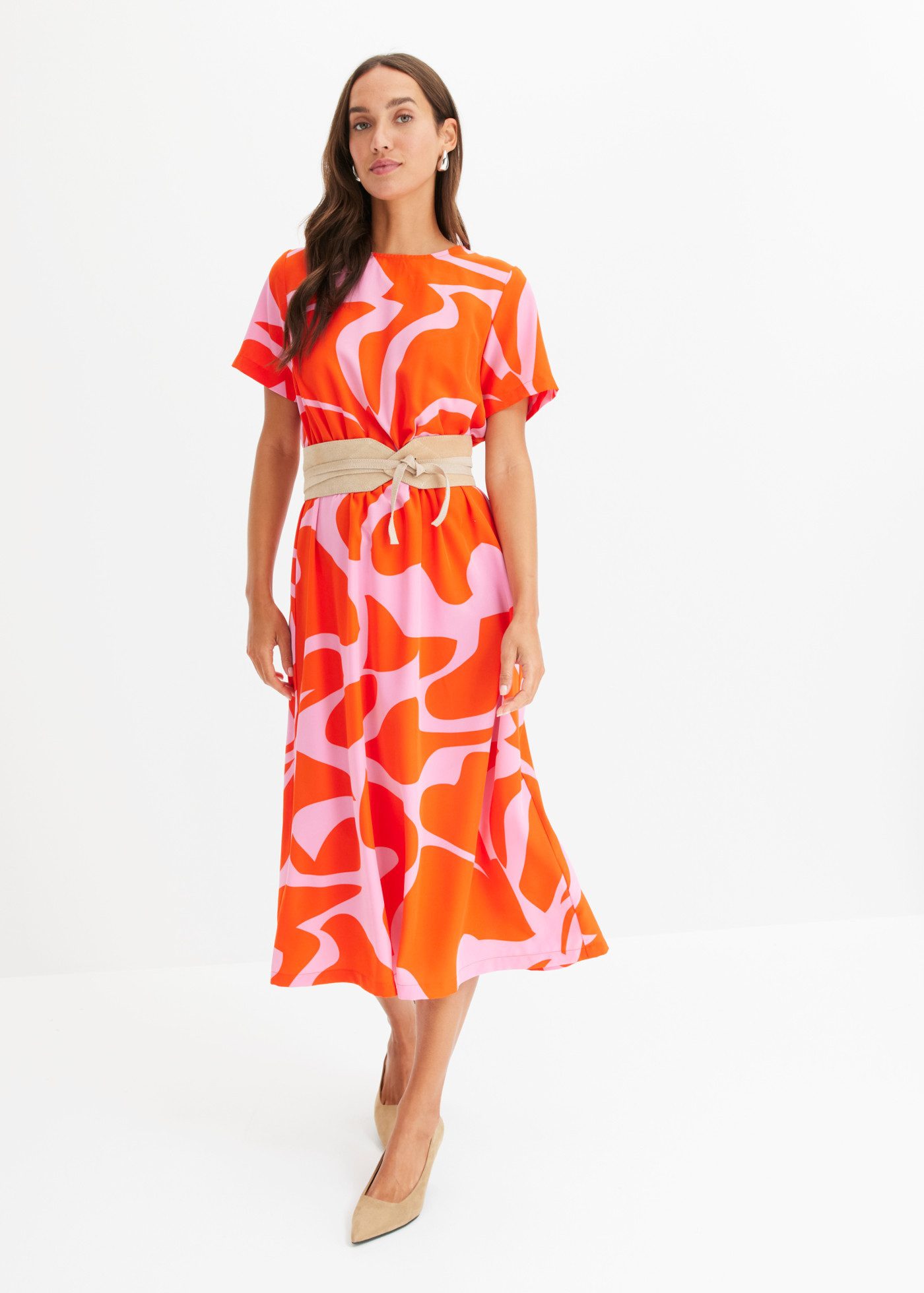 bonprix Midikleid mit modischem graphischem Print, ausgestellter Rock, Halbarm-Design