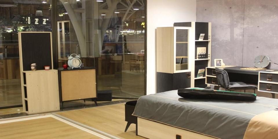 Xlmoebel Schlafzimmer-Set Modernes Jugendzimmer Set in Holzoptik mit Bett und Stauraum, (6-tlg., Schlafzimmer-Set), Hergestellt in Europa