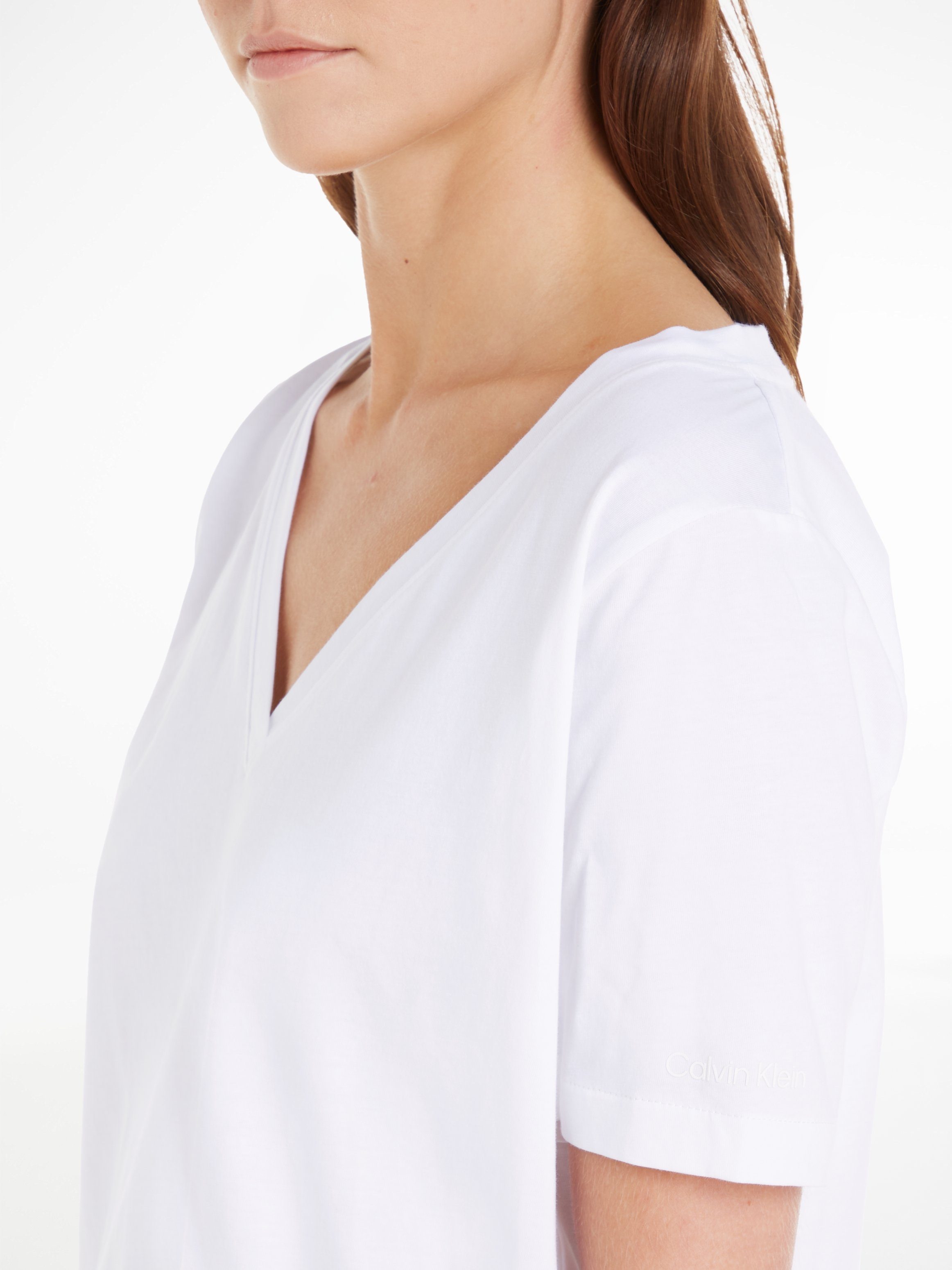 Calvin Klein T-Shirt mit weiß V-Ausschnitt