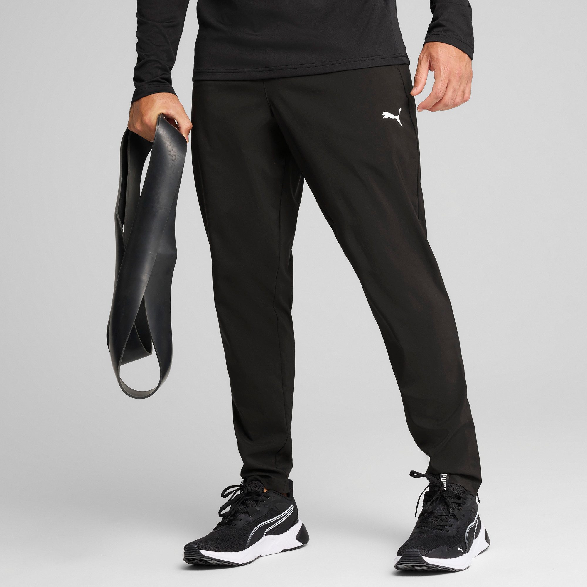 PUMA Trainingshose M TAD ESSENTIALS WOVEN TAPERED PANT für Fitness und spor günstig online kaufen