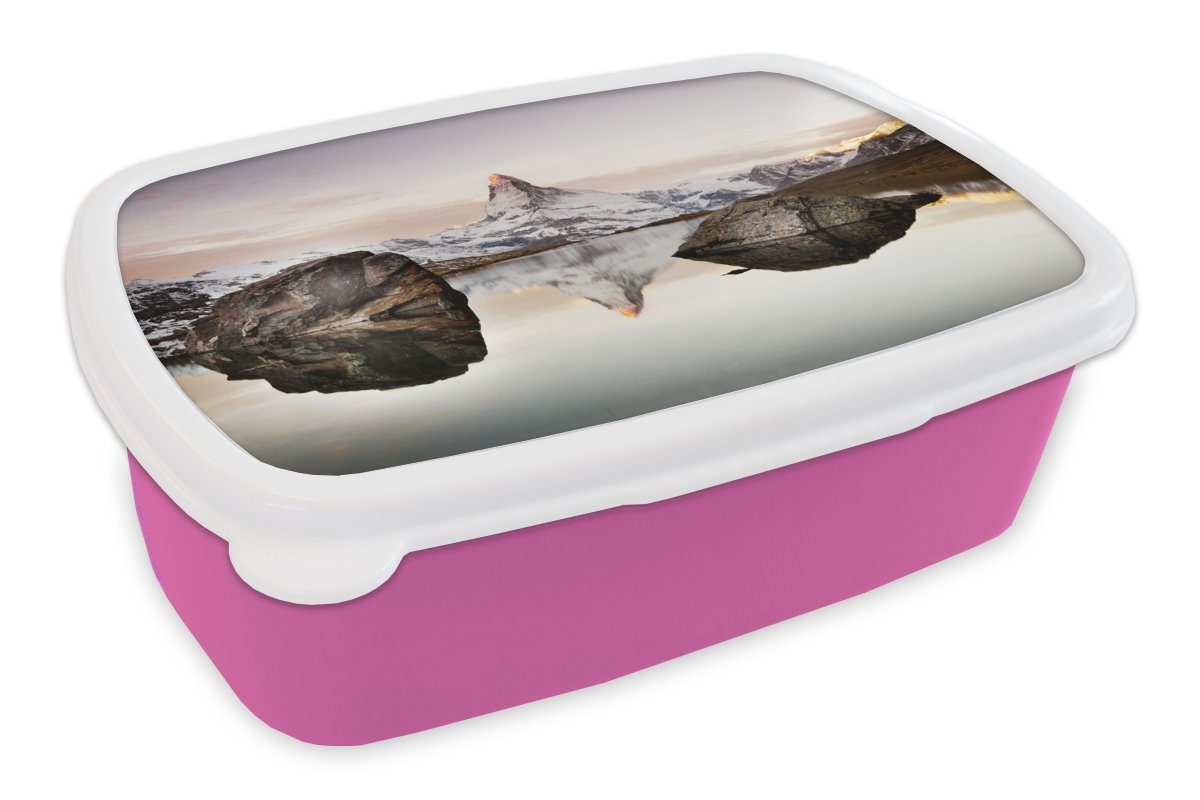 MuchoWow Lunchbox Blick vom Stellisee auf das Matterhorn in der Schweiz, Kunststoff, (2-tlg), Brotbox für Erwachsene, Brotdose Kinder, Snackbox, Mädchen, Kunststoff rosa