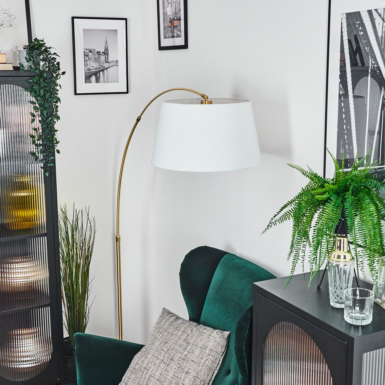hofstein Bogenlampe Stehlampe aus Metall/Stoff in Schwarz/Messing gebürstet/Weiß, Stehleuchte mit Marmorfuß, modernes Design (45 cm), Fußschalter, E27