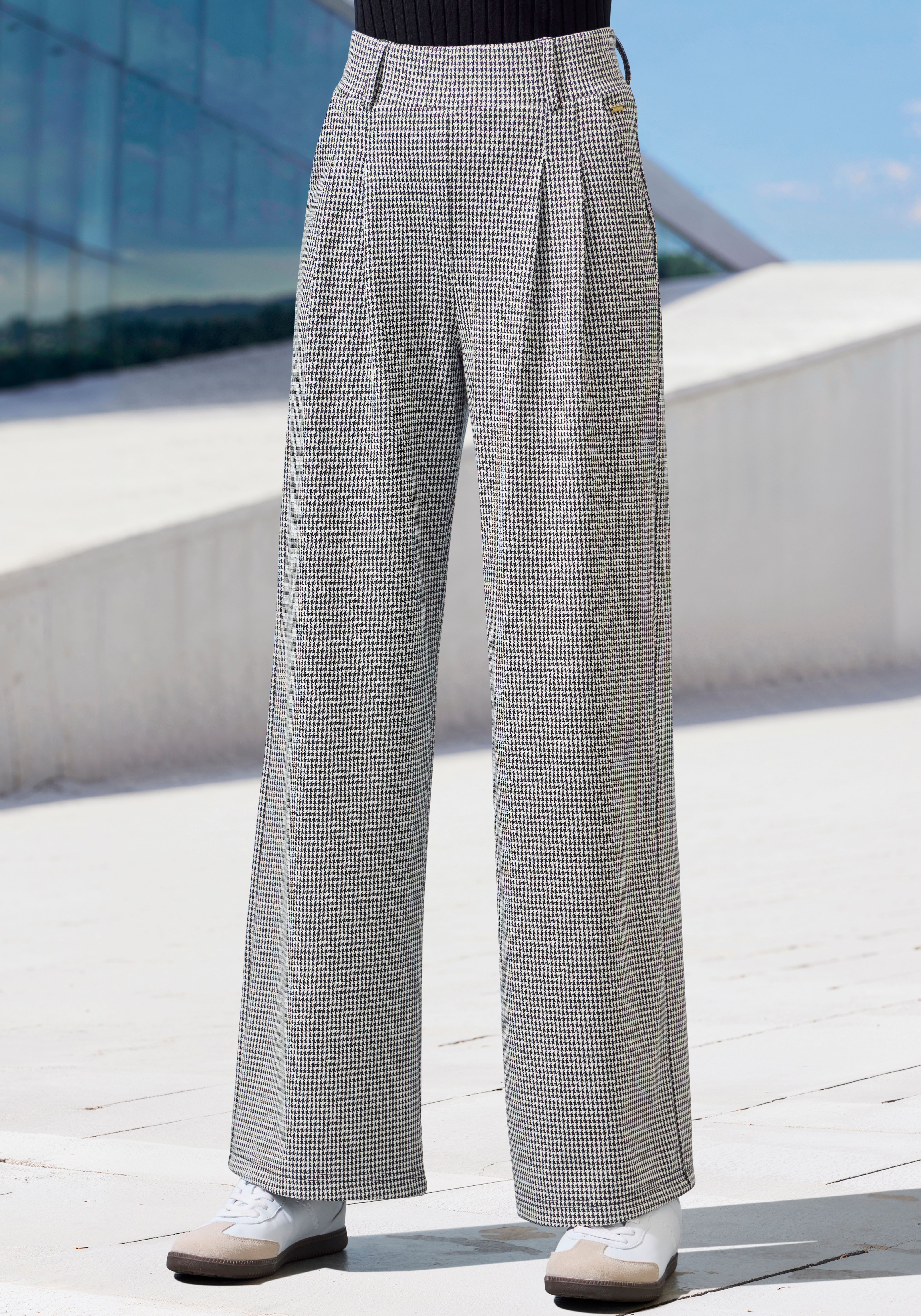 LASCANA Schlupfhose extra Weit mit Bundfalten mit Jacquard Strickmuster oder uni schwarz
