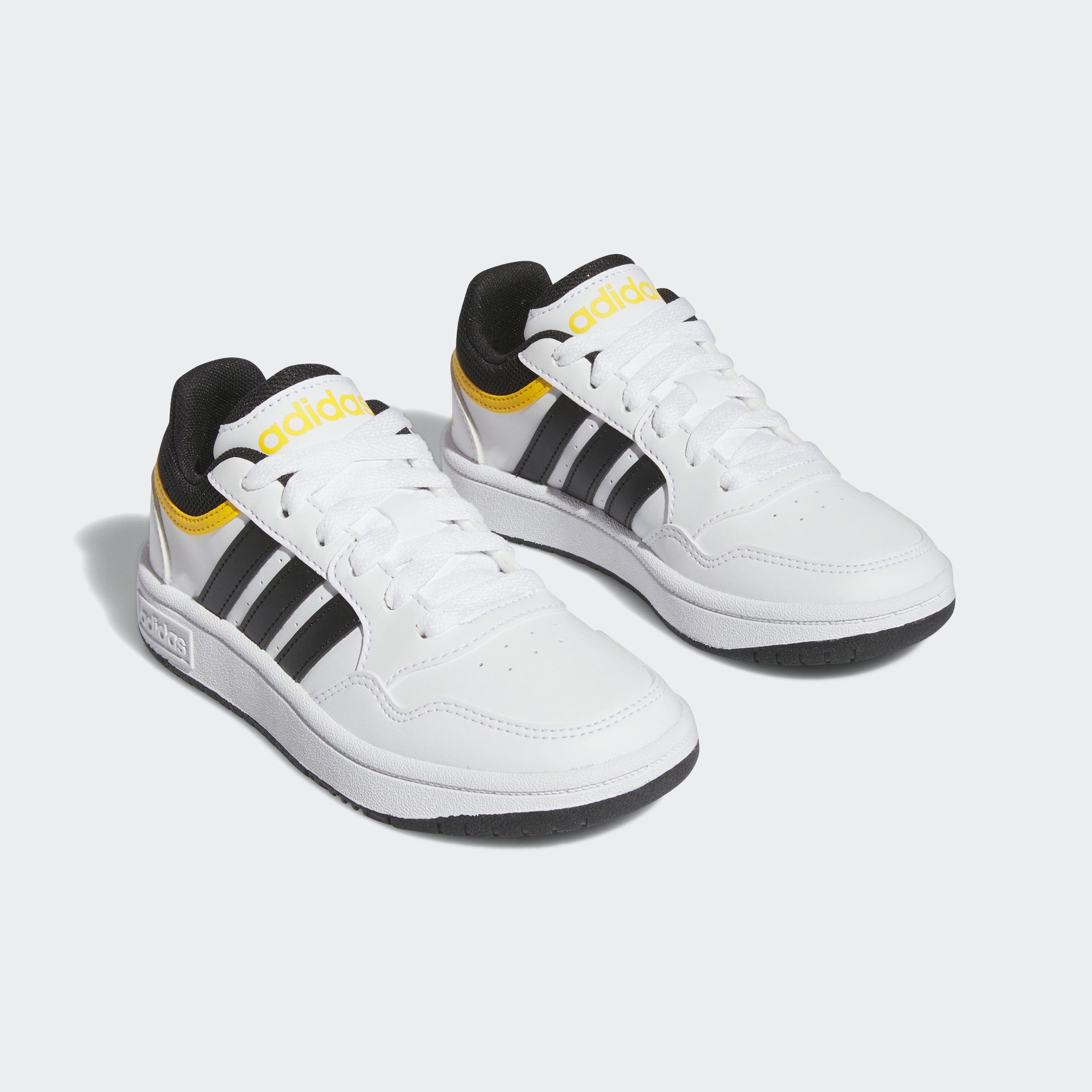 HOOPS / White Gold Black Bold / Sneaker Cloud Sportswear Core adidas