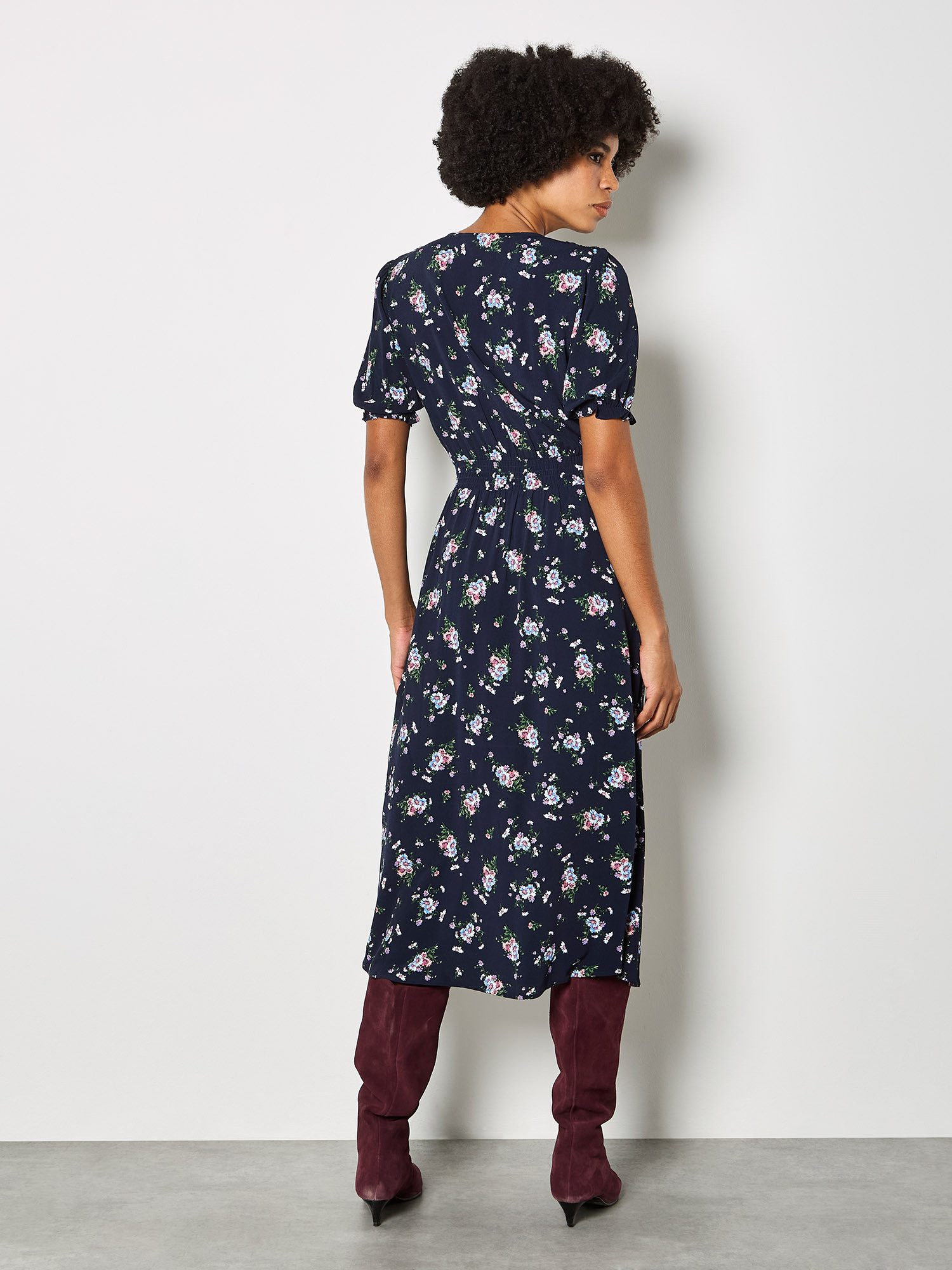 Apricot Druckkleid Midi-Kleid mit Blumenprint – Bild 4 von 5