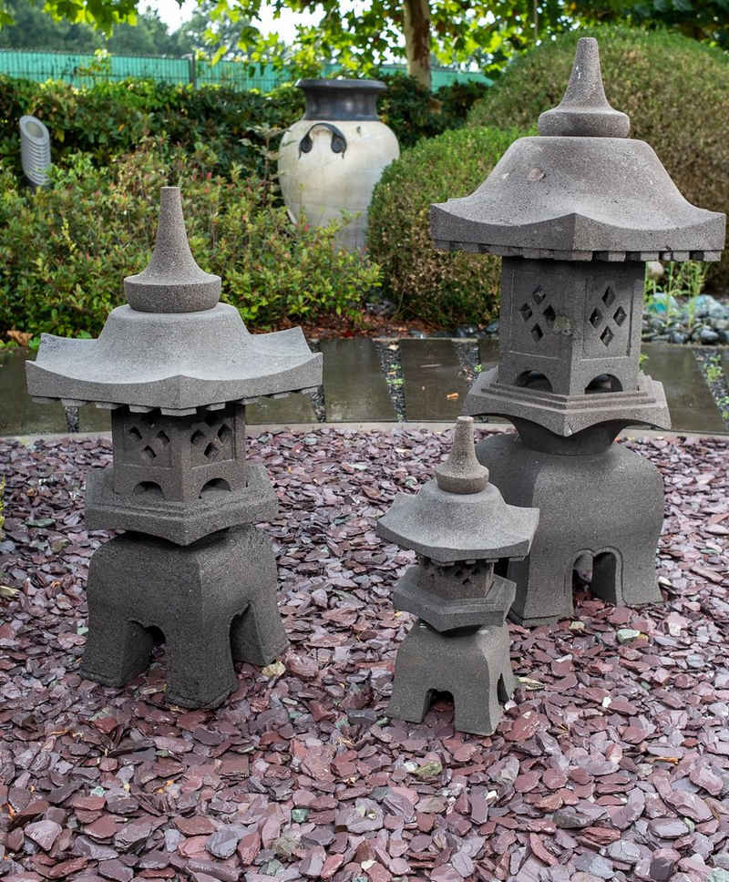 IDYL Gartenfigur YUKIMI GATA, Lavastein – ein Naturprodukt mit leichten Einschüssen – wetterfest und frostsicher – Reine Handarbeit