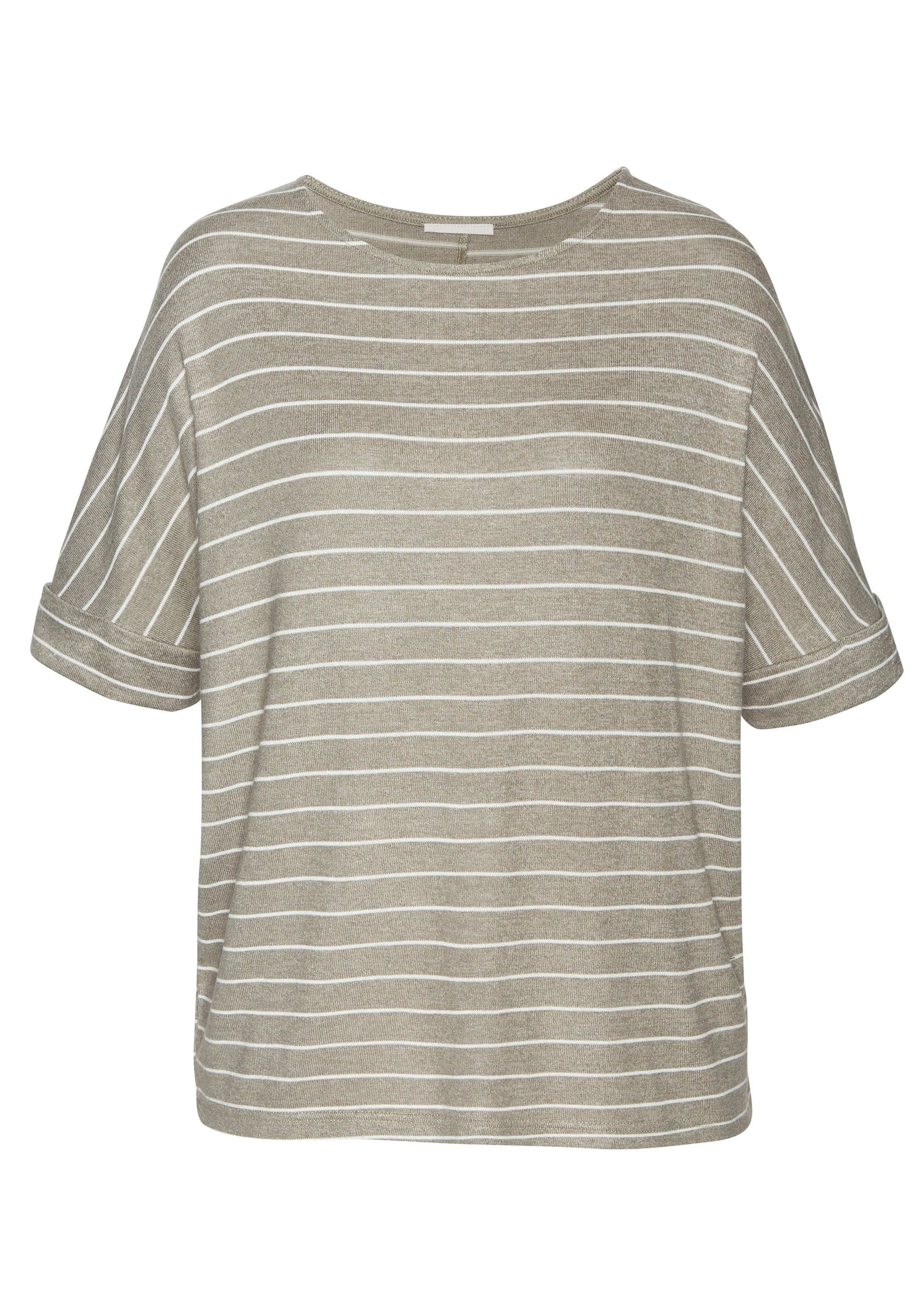 LASCANA Rundhalsshirt mit breitem Ärmelumschlag aus günstig online kaufen