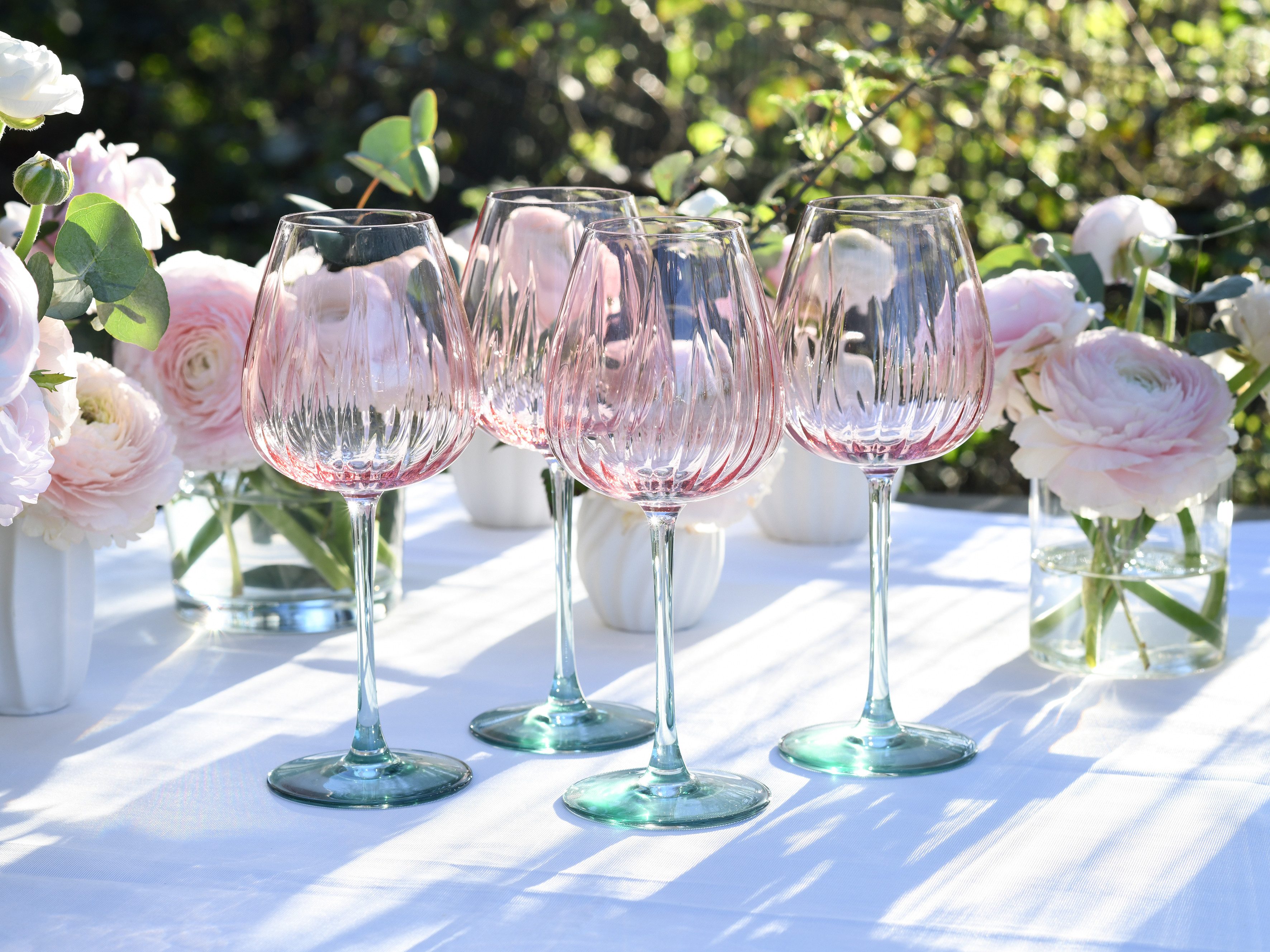 CreaTable Weinglas Swirly Spring, Weingläser-Set, 4-tlg., 4-tlg., Glas, Rillen Relief, Modern, Sommerlich, Leicht