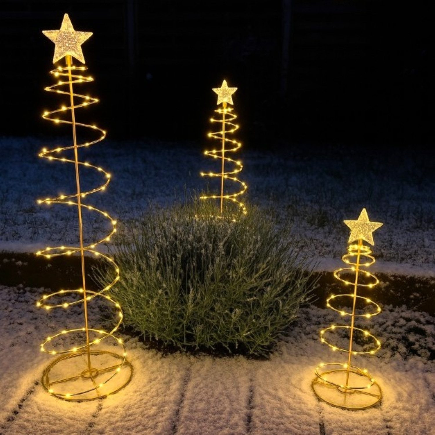 Online-Fuchs LED Baum 3er Set Lichterbäume mit Sternenspitze - Weihnachtsdeko für draußen, Indoor & Outdoor, Lichterketten mit 233 warmweißen LED´s, inklusive 6-Stunden Timerfunktion - mit Batterien