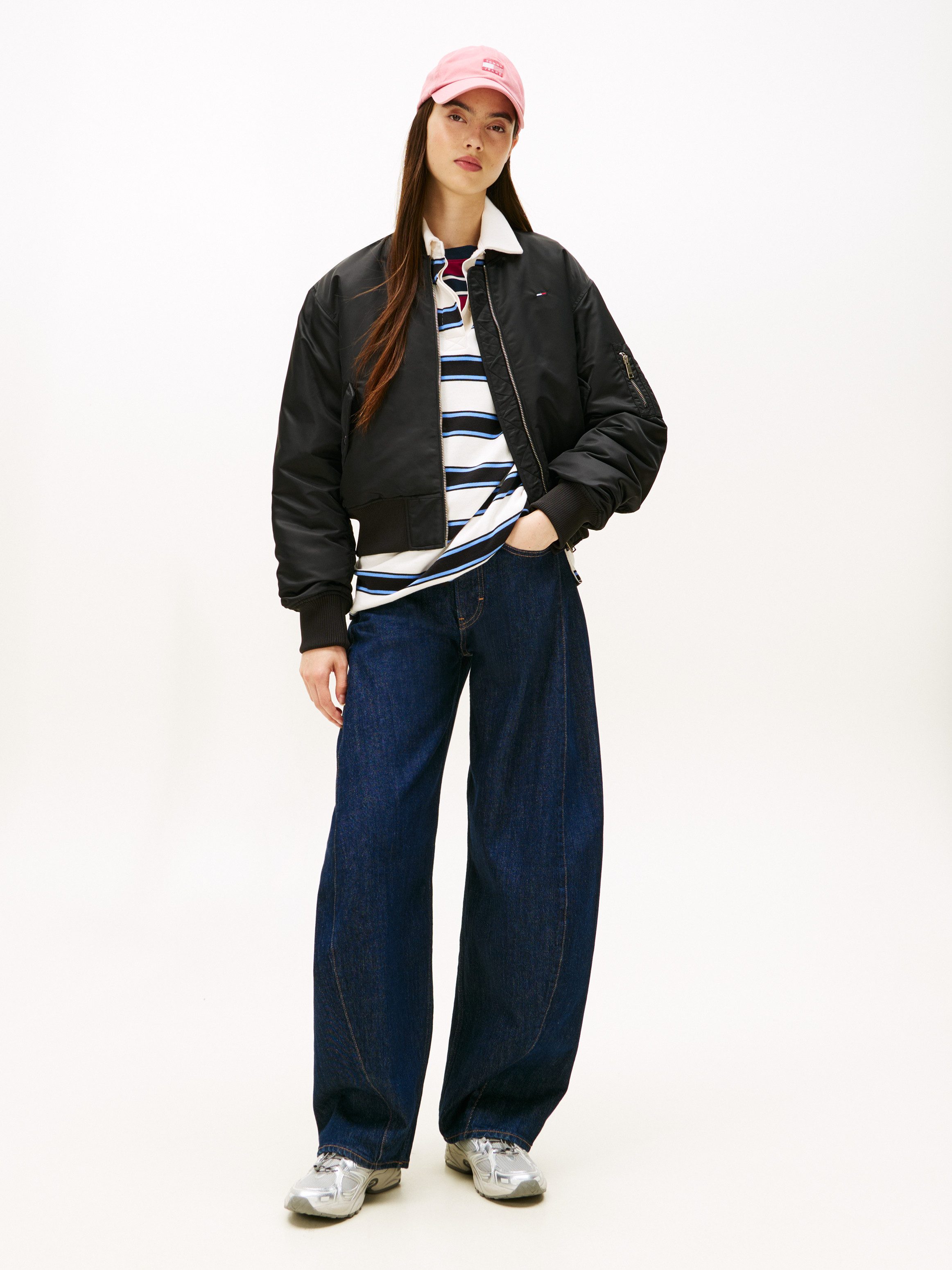 Tommy Jeans Bomberjacke TJW ESSENTIAL BOMBER JACKET Mit Reißverschlusstaschen an den Ärmeln