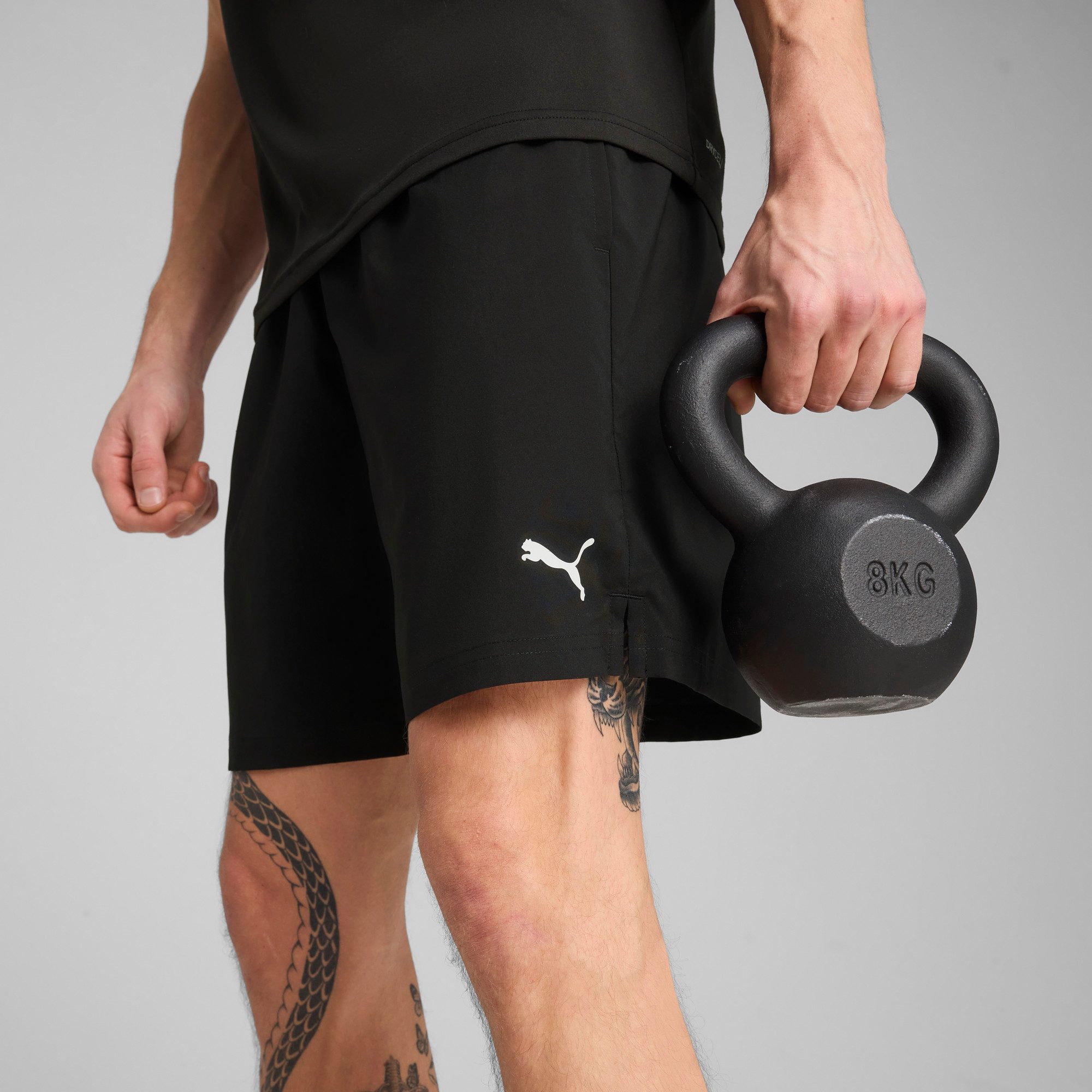 PUMA Trainingsshorts M TAD ESSENTIALS 7 WOVEN SHORT atmungsaktives Material, mit DryCELL Technologie, mit Tunnelzugbund