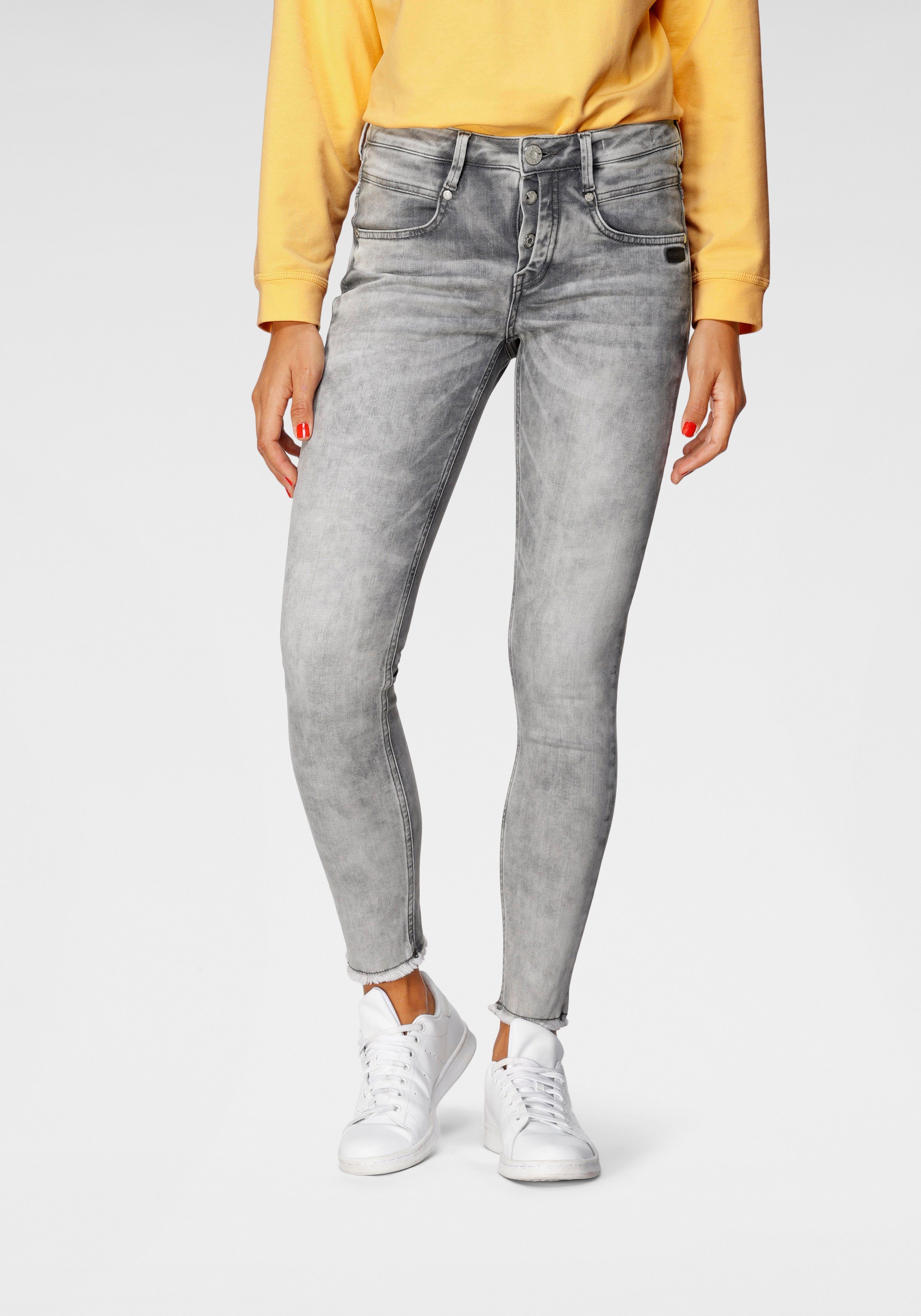 GANG Ankle-Jeans »Medina« mit leicht ausgefranster Kante am Saumabschluss  online kaufen | OTTO
