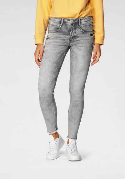 GANG Ankle-Jeans »Medina« mit leicht ausgefranster Kante am Saumabschluss