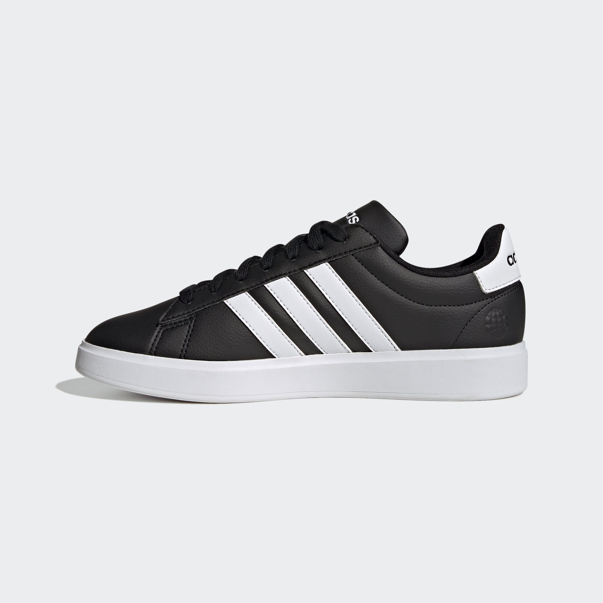 adidas Sportswear GRAND COURT CLOUDFOAM COMFORT Sneaker Design auf den Spuren des adidas Superstar