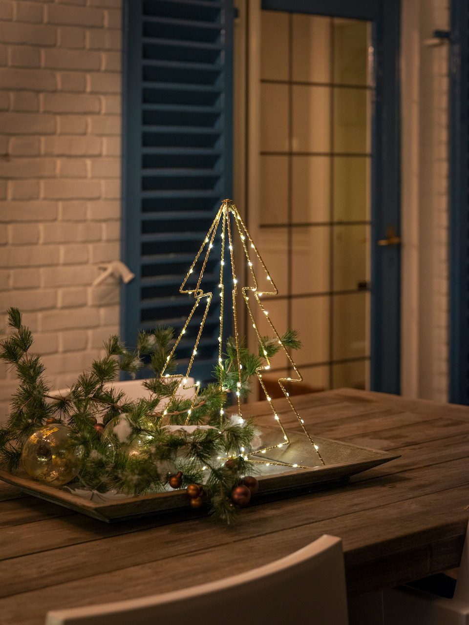 Christmas United Künstlicher Weihnachtsbaum Moderner 6-seitiger LED-Weihnachtsbaum für Innen und Außen Christmas, Künstlicher Drahtbaum