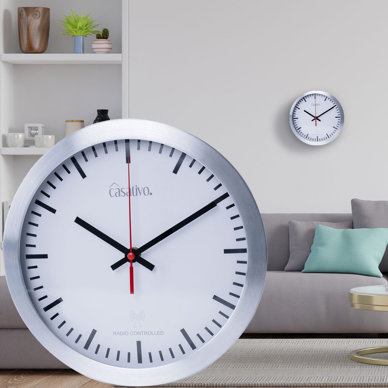 Casativo Funkwanduhr Funk Wanduhr Ø25cm Alu Glas automatische Wanduhr mit DCF-Empfang (automatischer Zeiteinstellung/Batteriebetrieb/für Wohnzimmer&Büro)