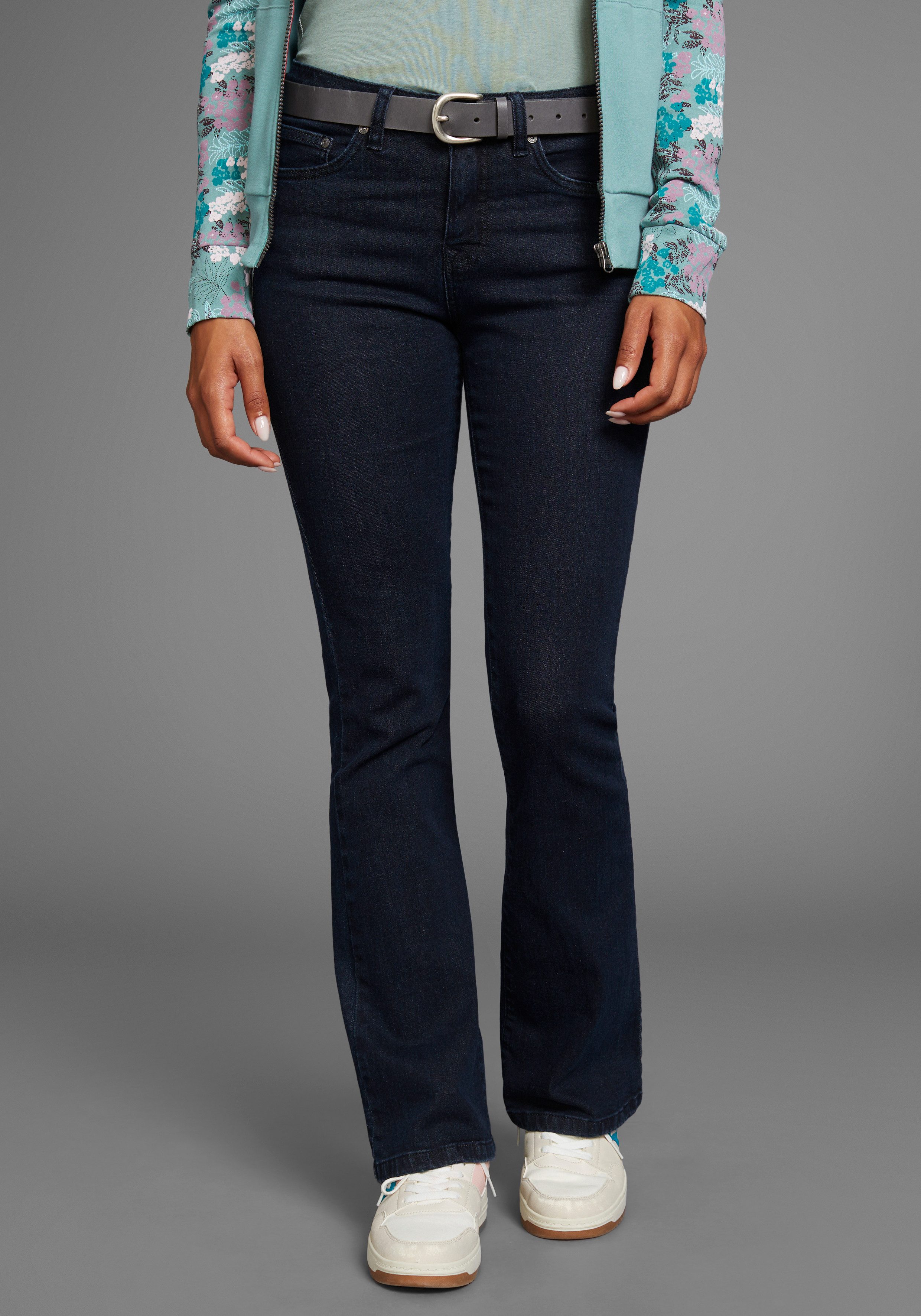 KangaROOS 5-Pocket-Jeans ausgestellte Beinform, Used-Waschung, normale Leib günstig online kaufen