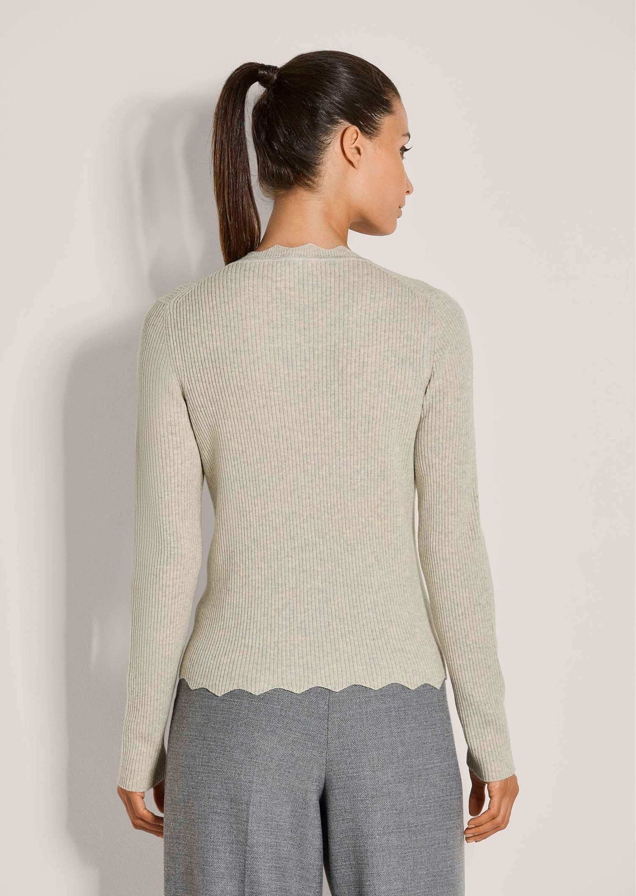 MADELEINE Strickpullover Leichter Viskosepullover mit gewelltem Saum Tailliertes Langarmshirt mit Rundhals und langen Ärmeln