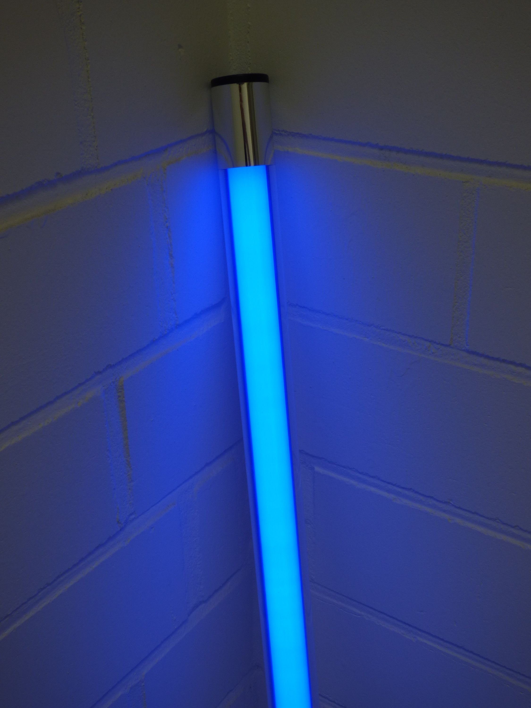 XENON LED Wandleuchte LED Leuchtstab 24 Watt 2500 Lumen 153 cm IP-44 Aussen Blau, LED Röhre T8, Xenon Blau
