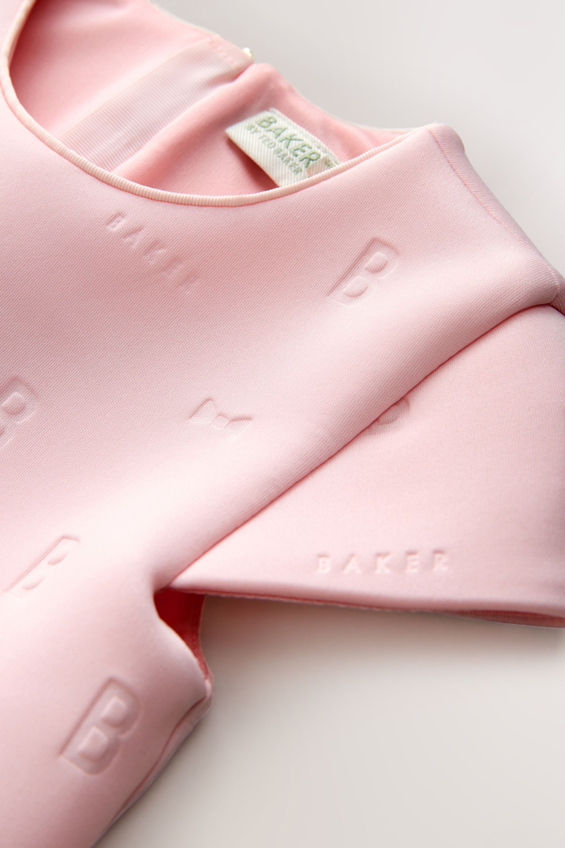 Baker by Ted Baker Partykleid Baker by Ted Baker Scubakleid mit Prägung (1-tlg)