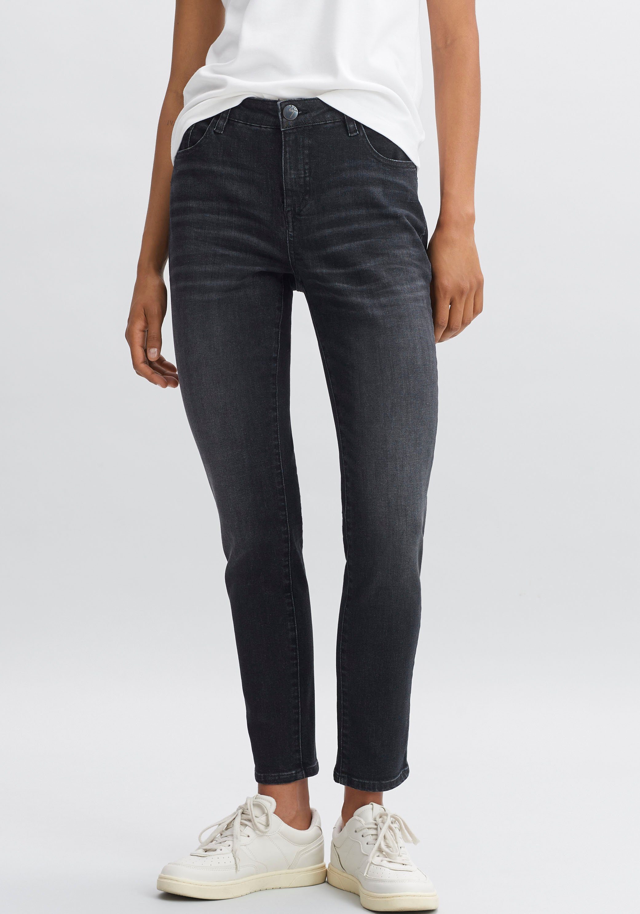 OPUS Slim-fit-Jeans Evita im authentischen, roughen Look