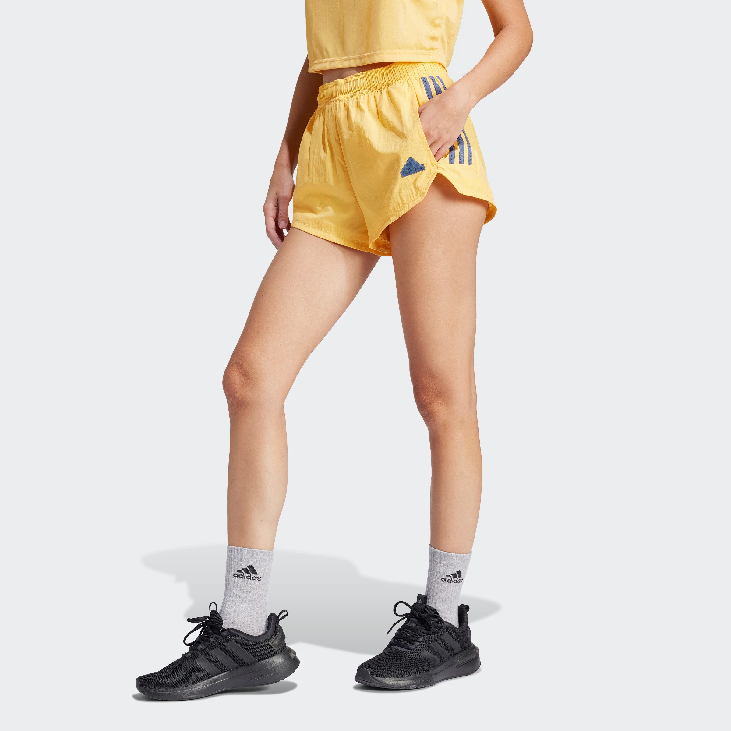 adidas Sportswear Shorts W TIRO Q2 WV SH (1-tlg)