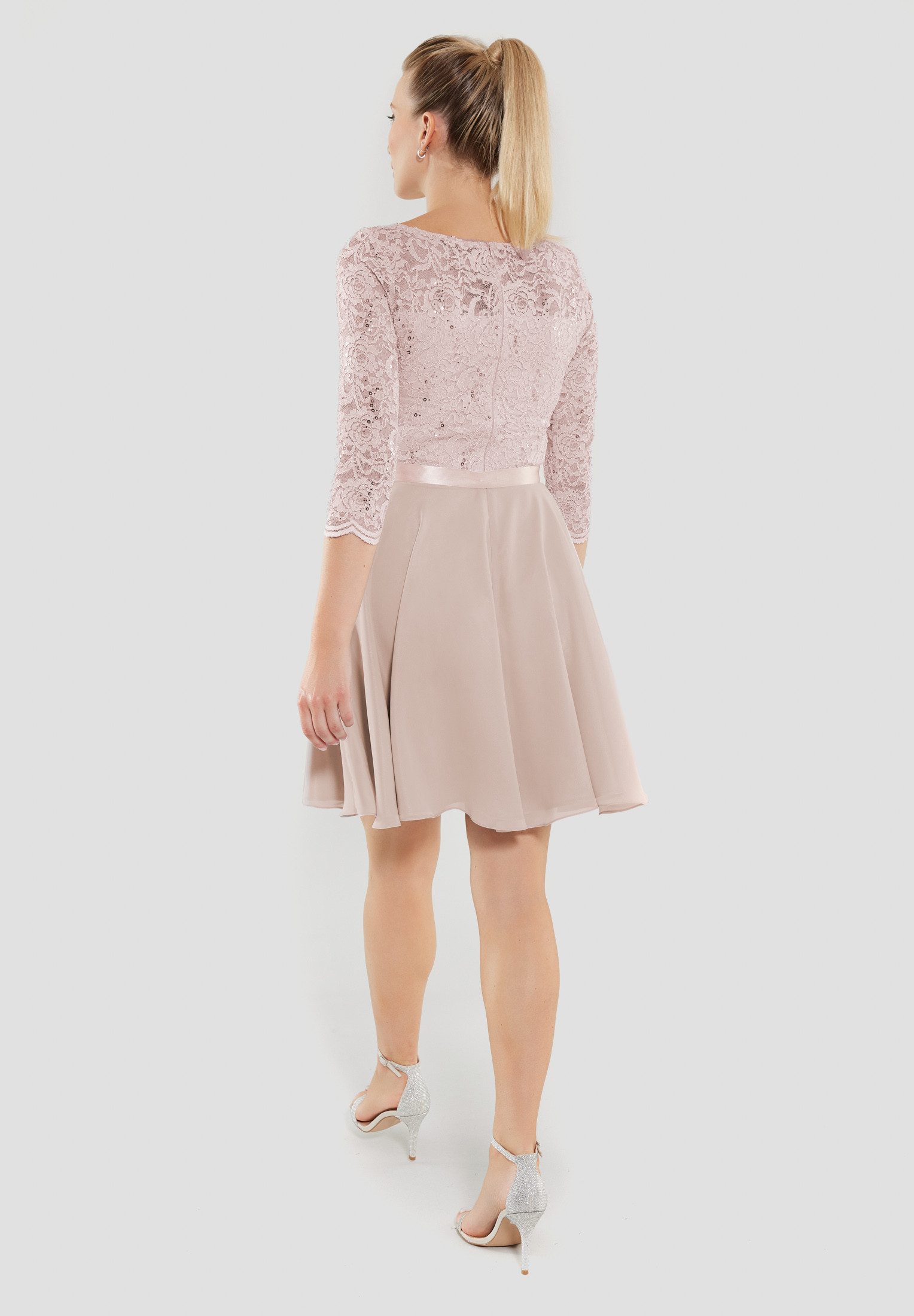 SWING Cocktailkleid Taillierte Passform mit ausgestelltem günstig online kaufen