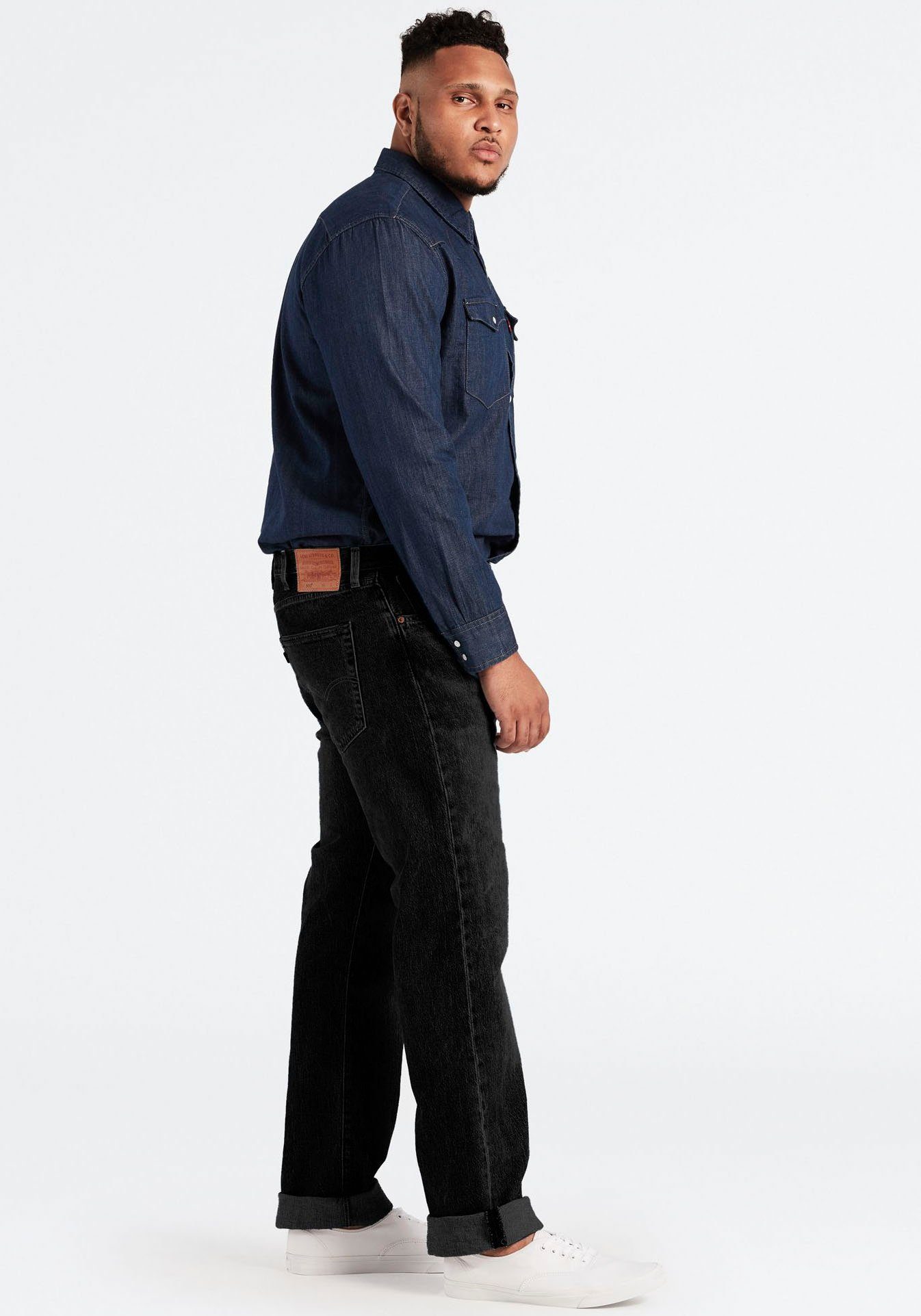 TAPER 502 einen Plus black für denim B&T lässigen Levi's® Look Tapered-fit-Jeans