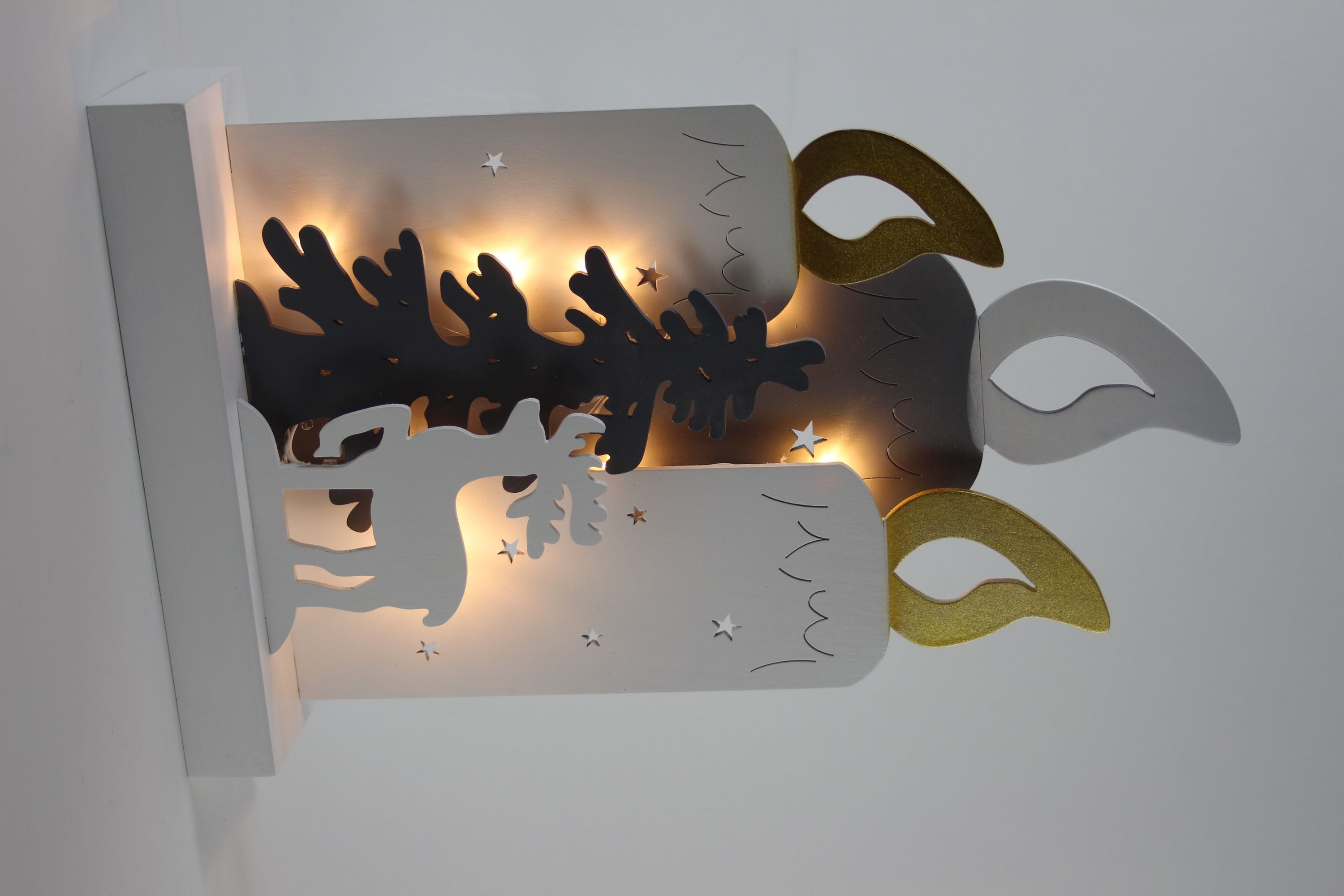 Star-Max LED Dekolicht LED Silhouette Kerzen Holz, 10 LEDs, Timer, 22x5,8x33,5cm