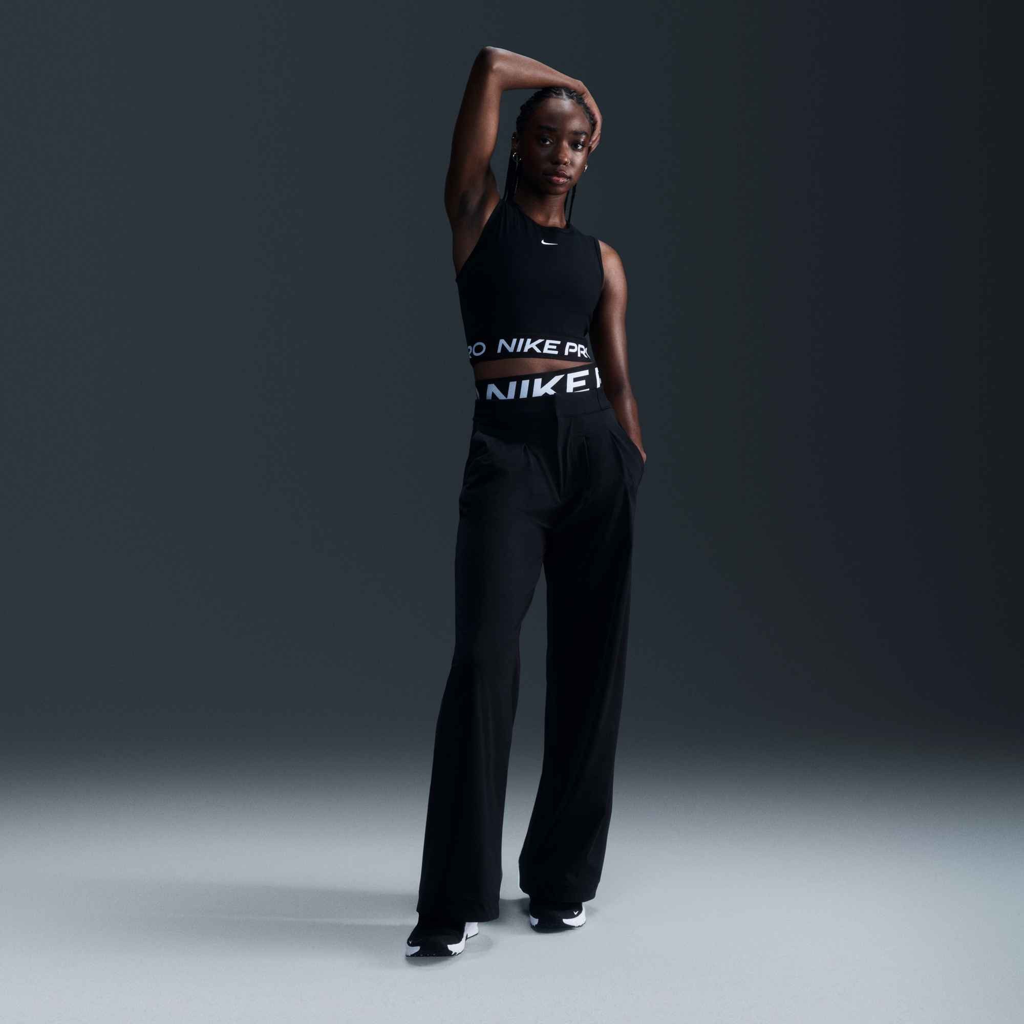 Nike Tanktop PRO DF 365 CROP TANK körpernahe Passform, für Fitness und sportliche Aktivitäten