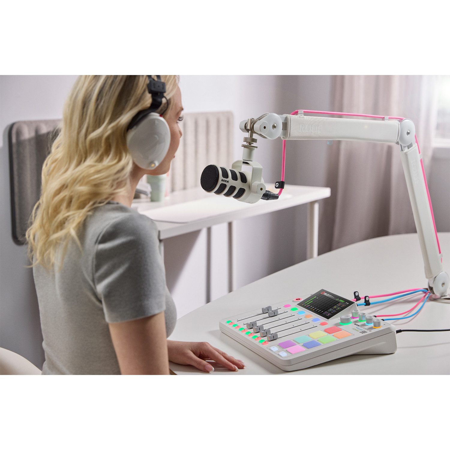 RØDE Rode Rodecaster Pro II Audio Production Studio Weiss Digitales Aufnahmegerät