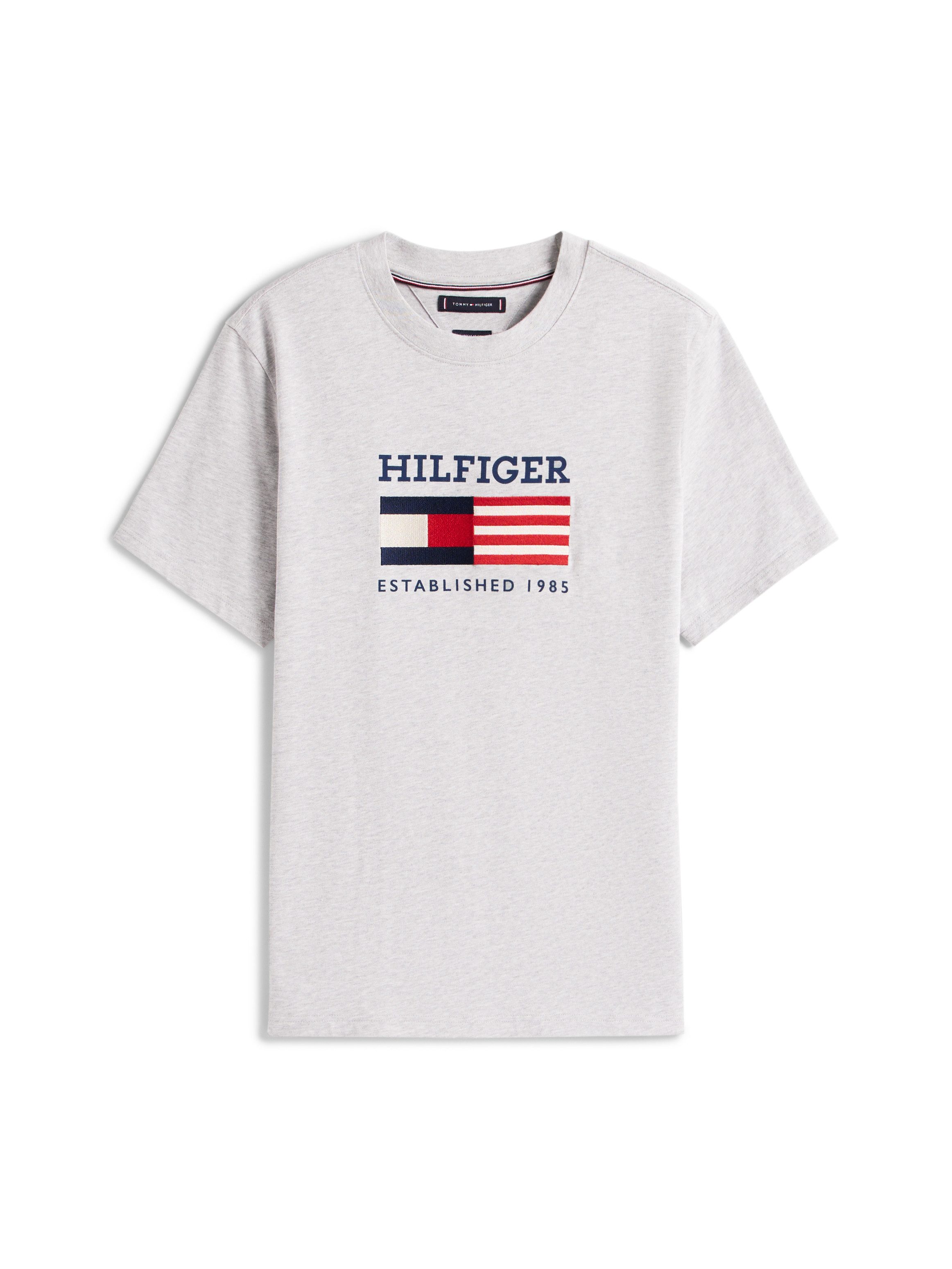 Tommy Hilfiger T-Shirt AMERICANA MONOTYPE FLAG BOX TEE Mit markanter Stickerei