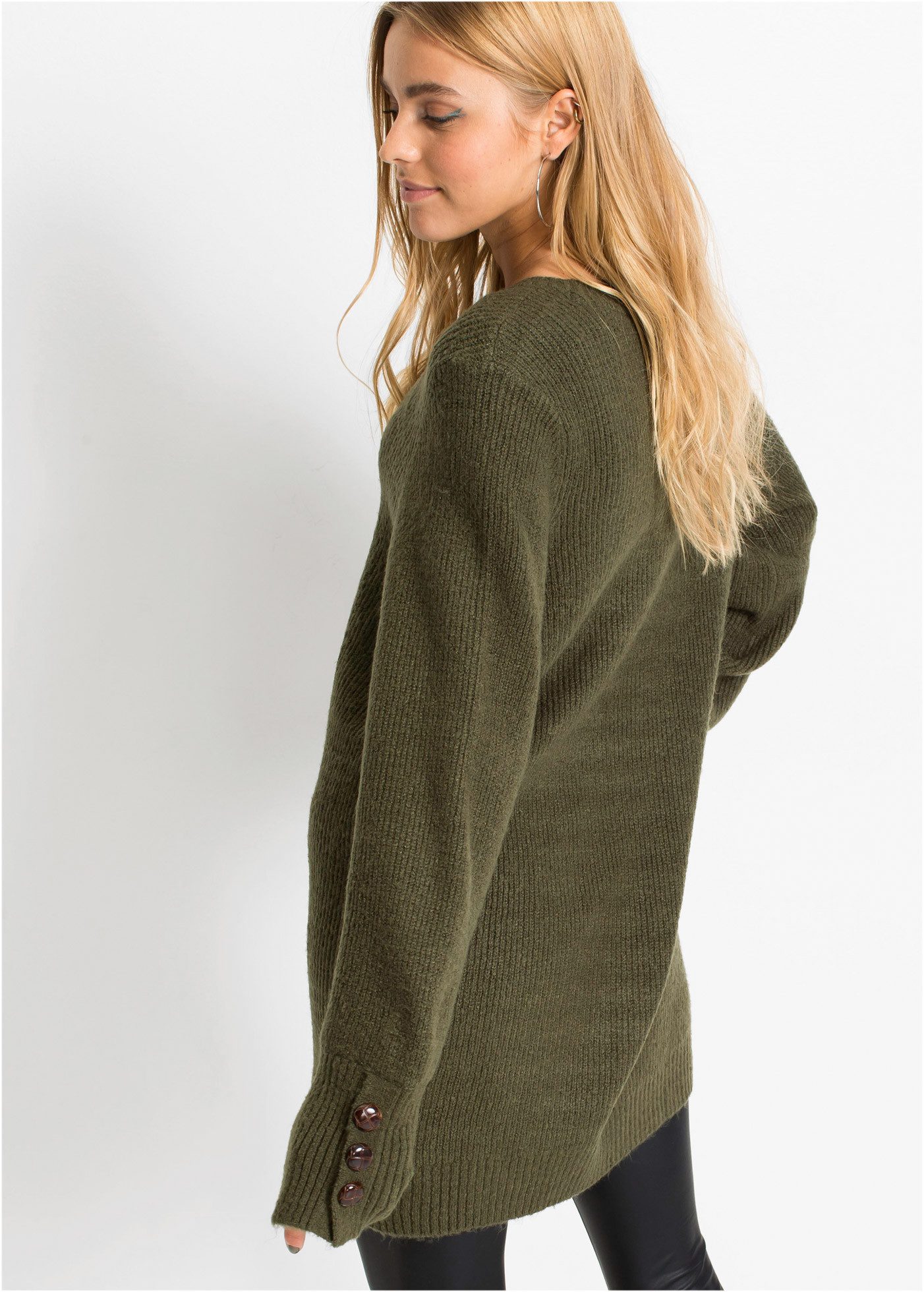 bonprix Longpullover mit dekorativen Knöpfen, mit Rundhalsausschnitt