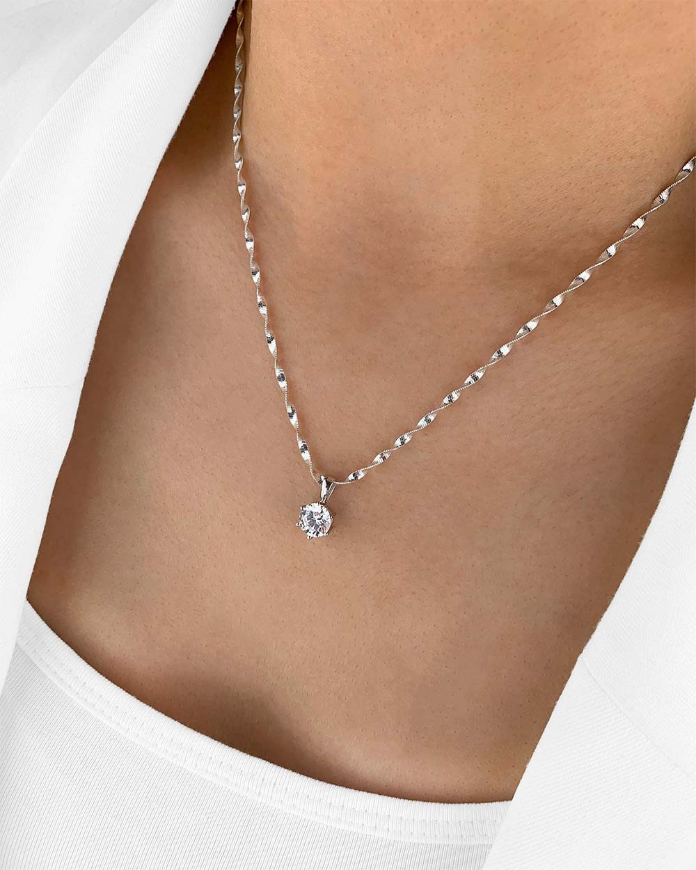 DANIEL CLIFFORD Kette mit Anhänger 'Mirielle' Damen Halskette Silber 925 Kristall Anhänger Solitär weiß (inkl. Verpackung), größenverstellbare Silberkette 45cm, gedrehtes Ketten-Design Kristall