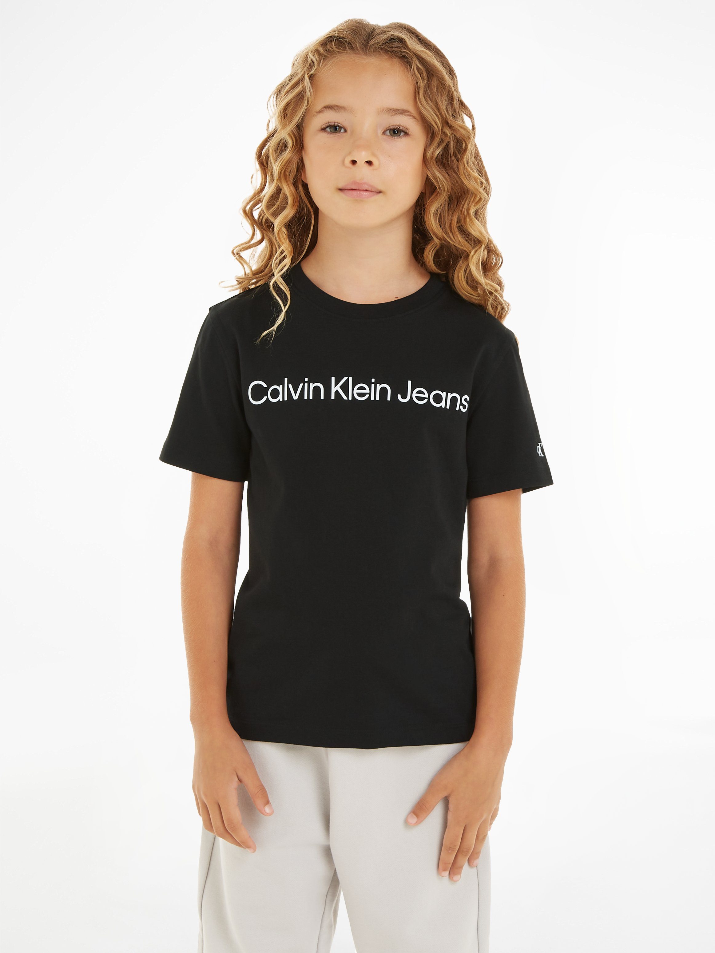 Jeans INST. Calvin SS mit T-SHIRT Ck Black Klein Sweatshirt Logoschriftzug LOGO