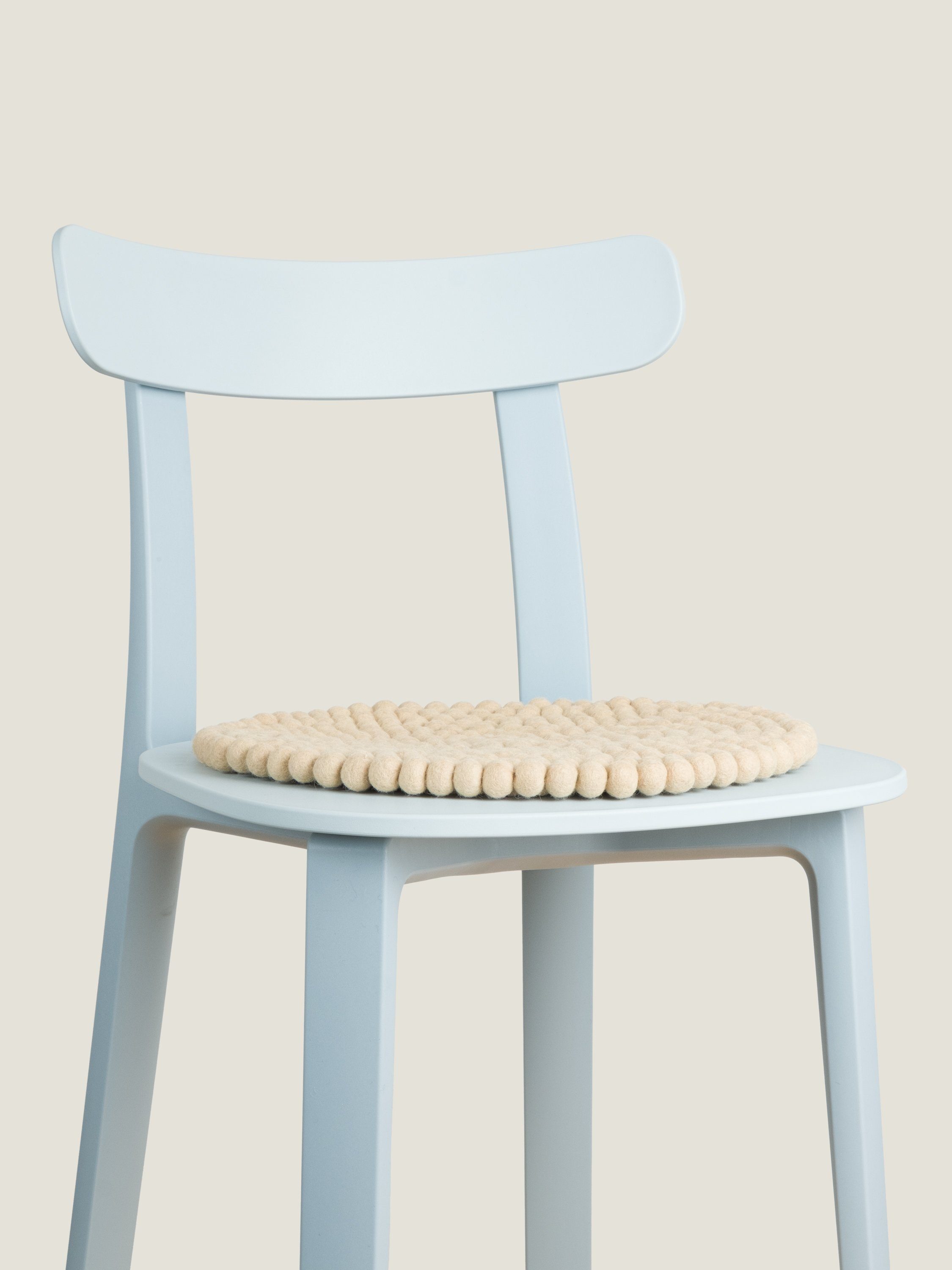 myfelt Stuhlkissen Filzkugel Sitzauflage ⌀ 36 cm, beidseitig verwendbar, 100 % reine Schurwolle