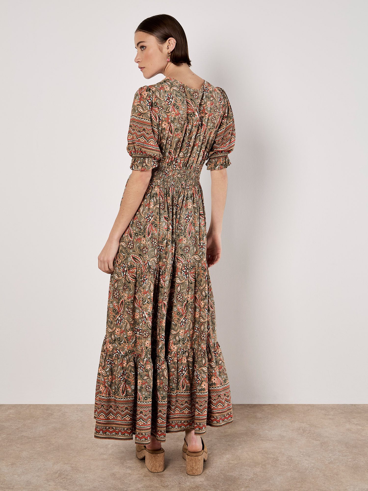 Apricot print dress Sarasa summer dress, with floral pattern